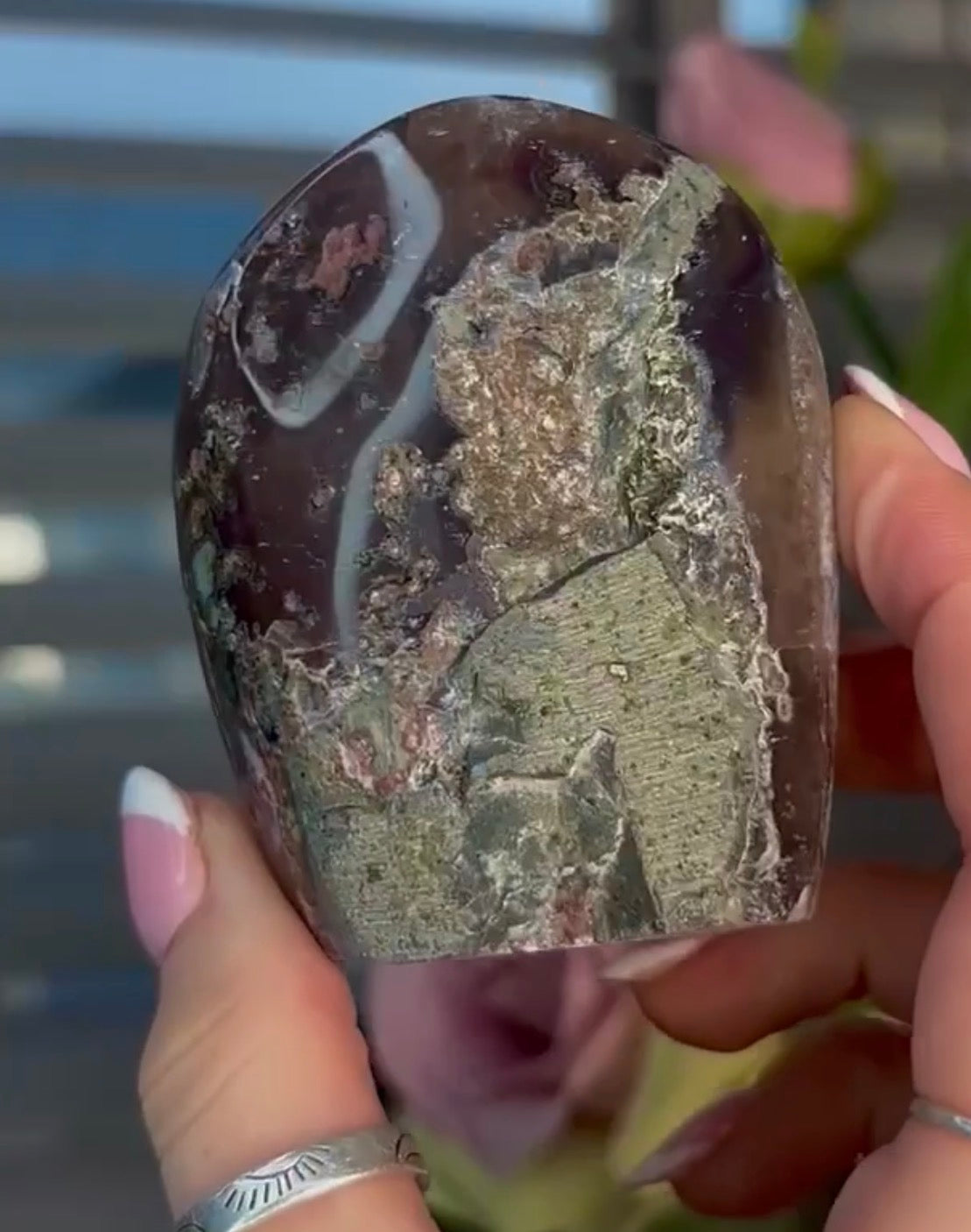 High quality, citrus toned, rainbow amethyst agate, cutbase