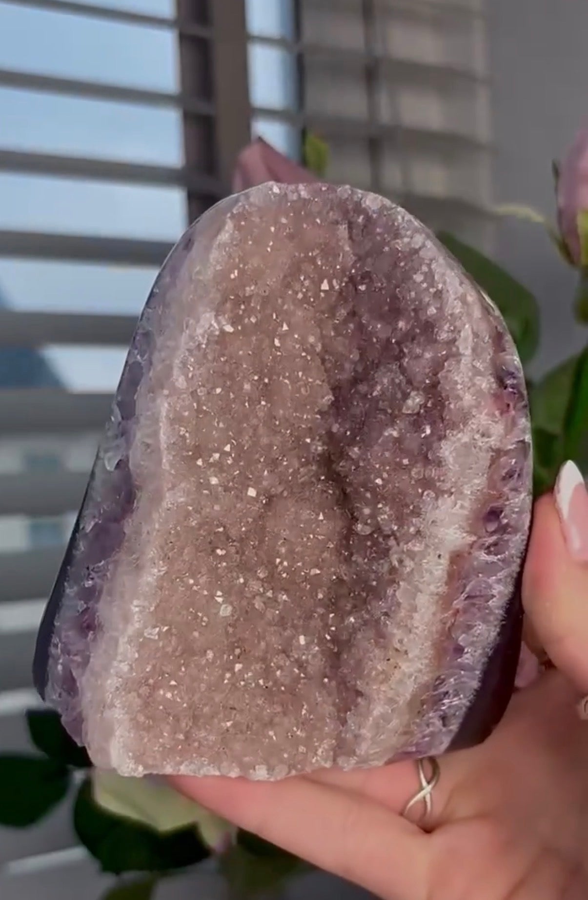 High quality, pink/lilac toned, rainbow amethyst on purple agate, cutbase