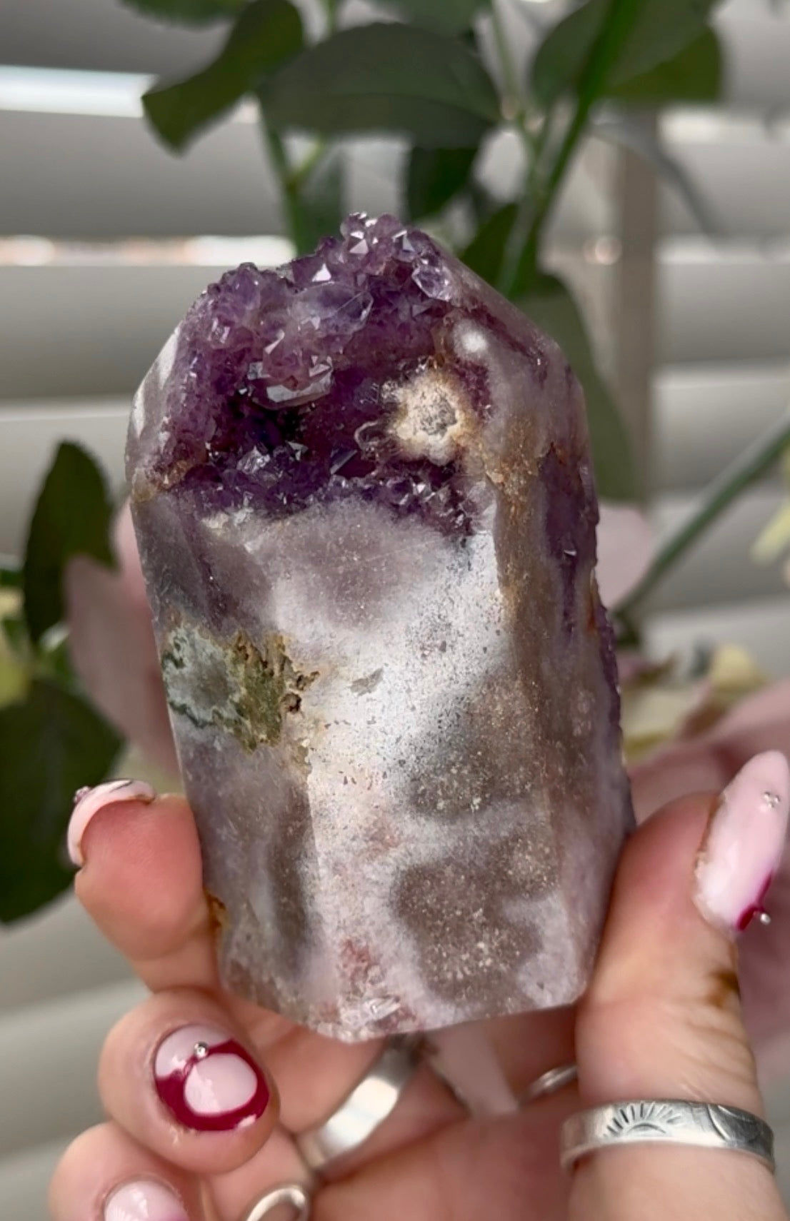 Pink amethyst tower in purple & lilac tones 8cm