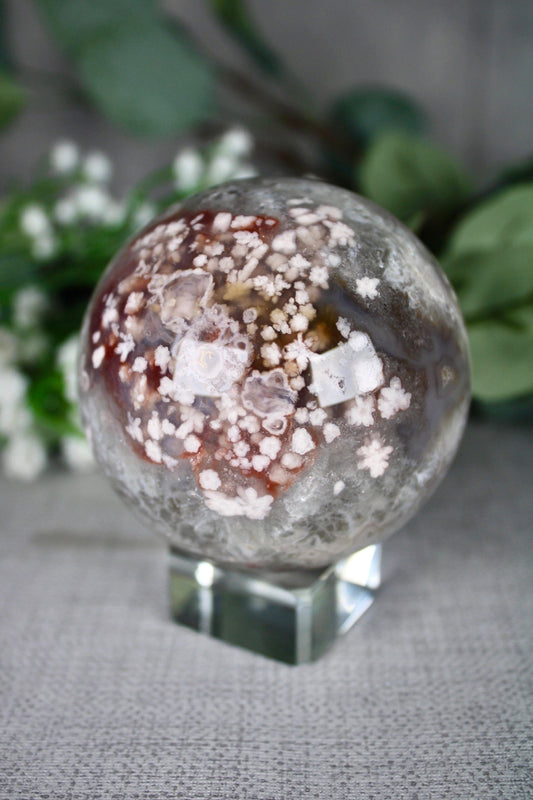 High quality, chlorite x flower agate sphere 535G 7CM