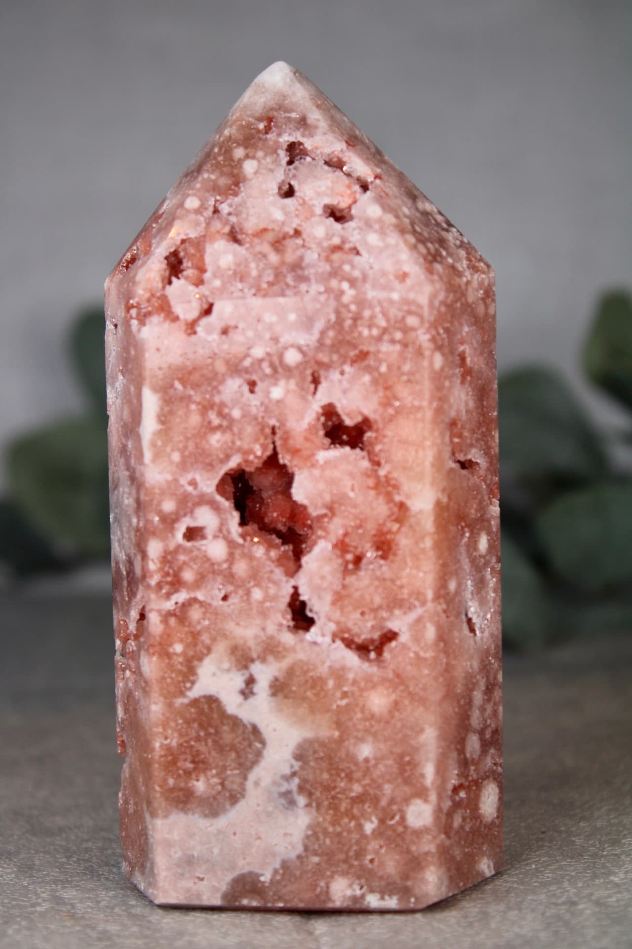 High quality, red, pink amethyst tower from Brazil 555G 13CM (H) 6CM (W)
