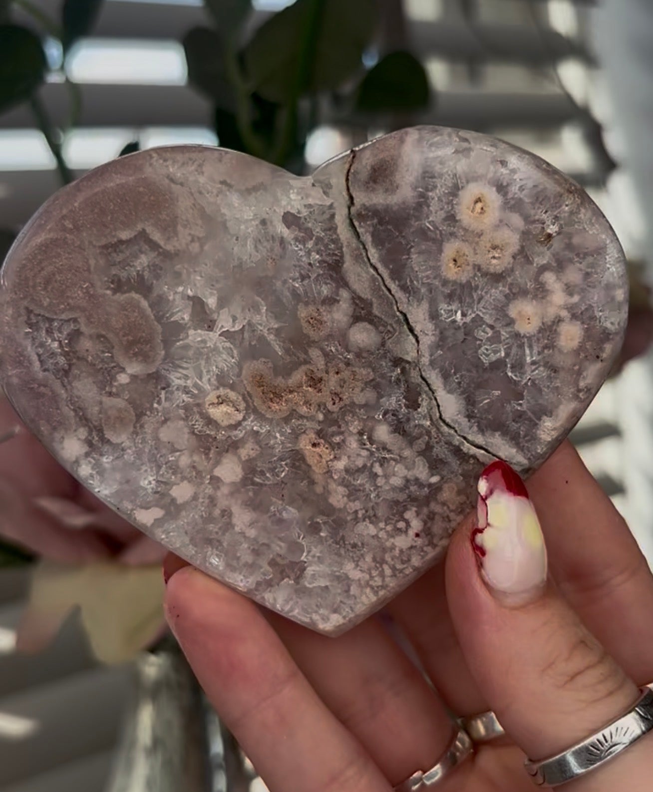 pink amethyst heart - comes with stand 9.5cm