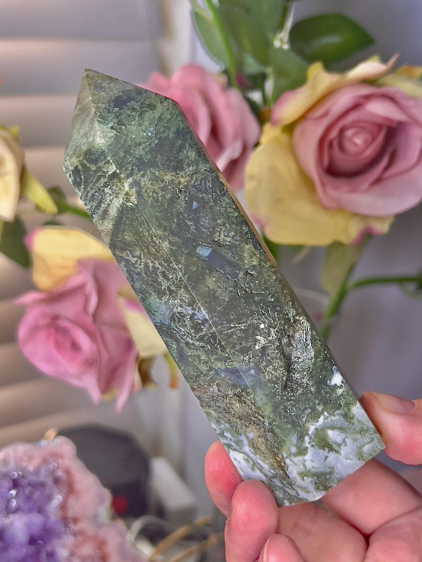 Large, moss agate tower 310g