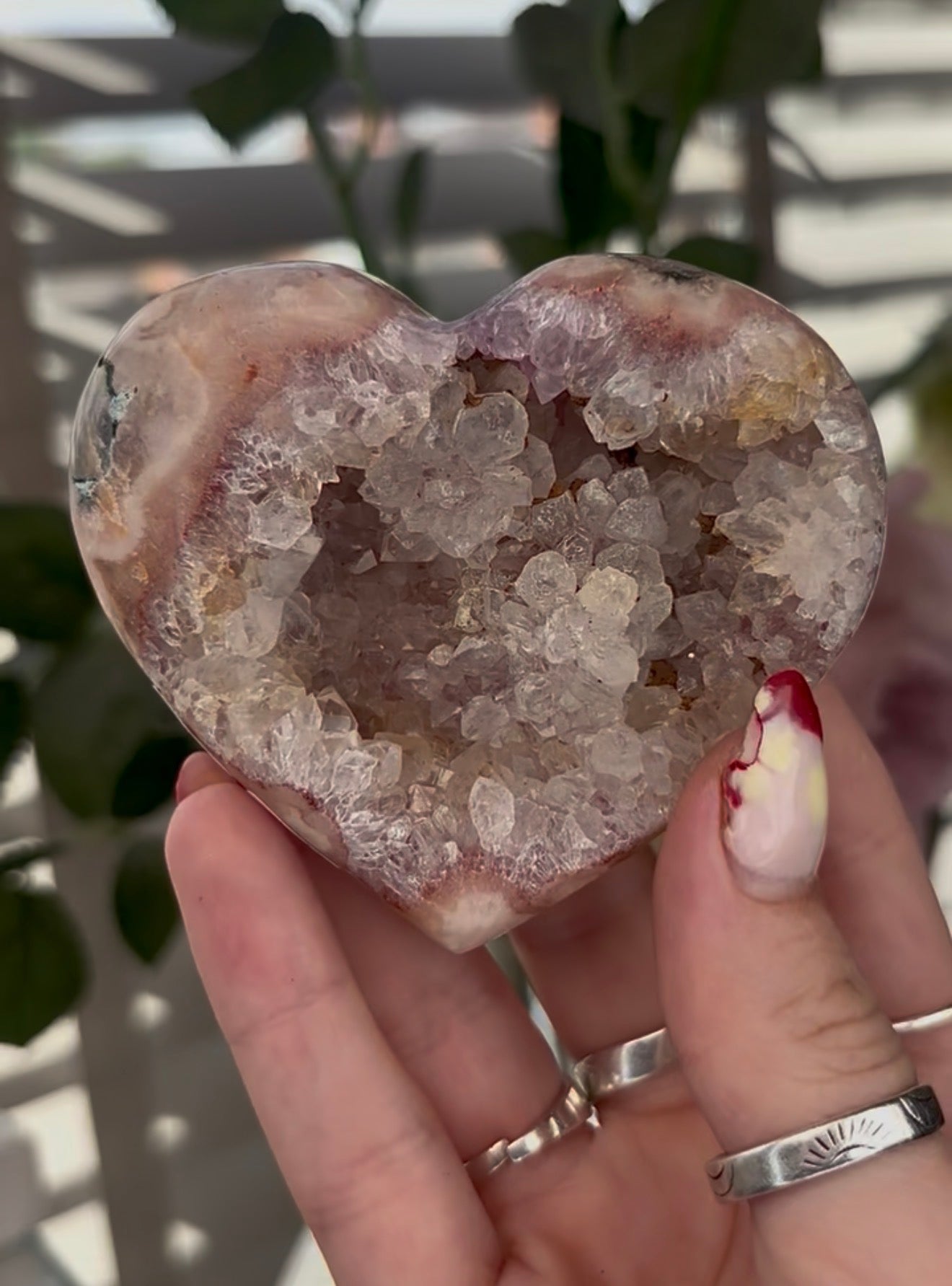 pink amethyst heart - comes with stand 8cm