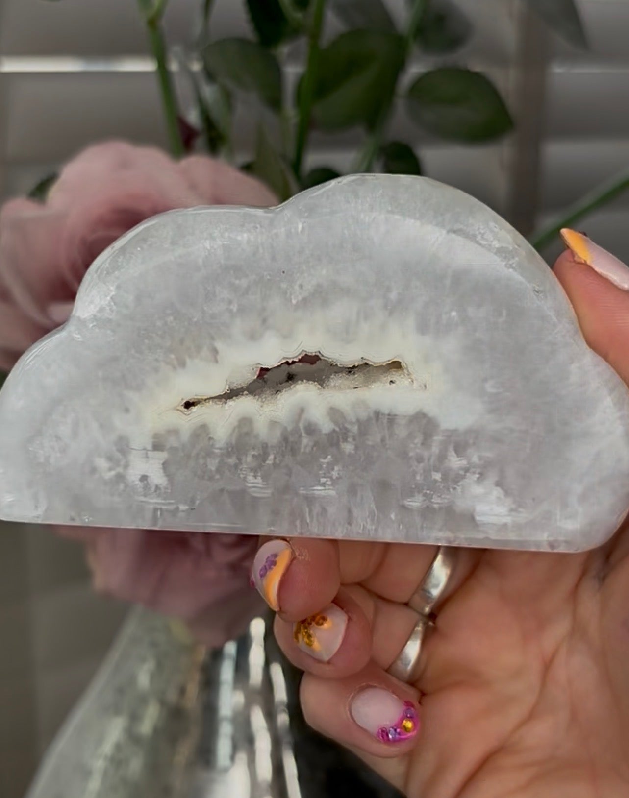 Beautiful, agate cloud with druzy