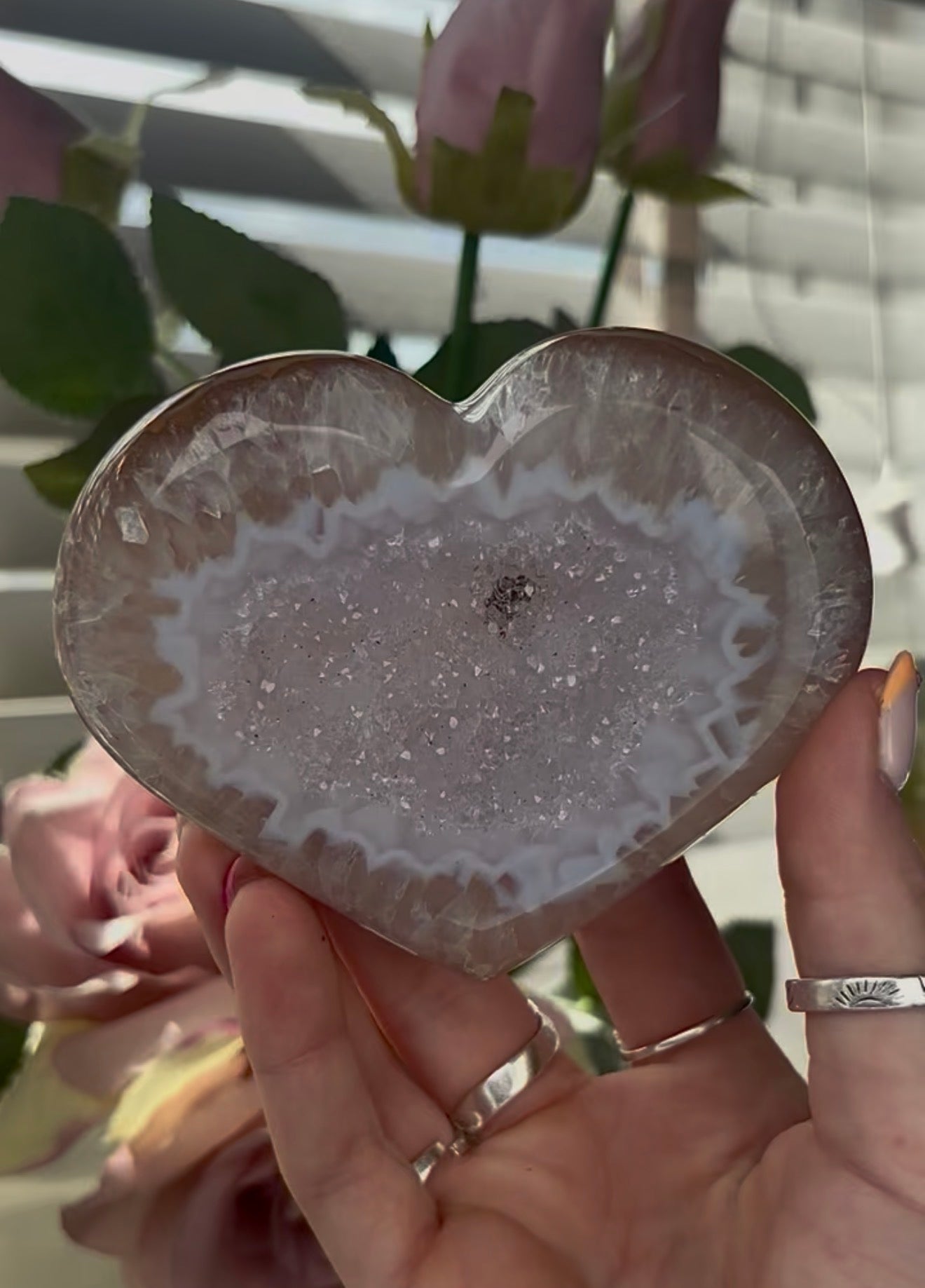 Beautiful, high quality, agate heart with druzy - stand included