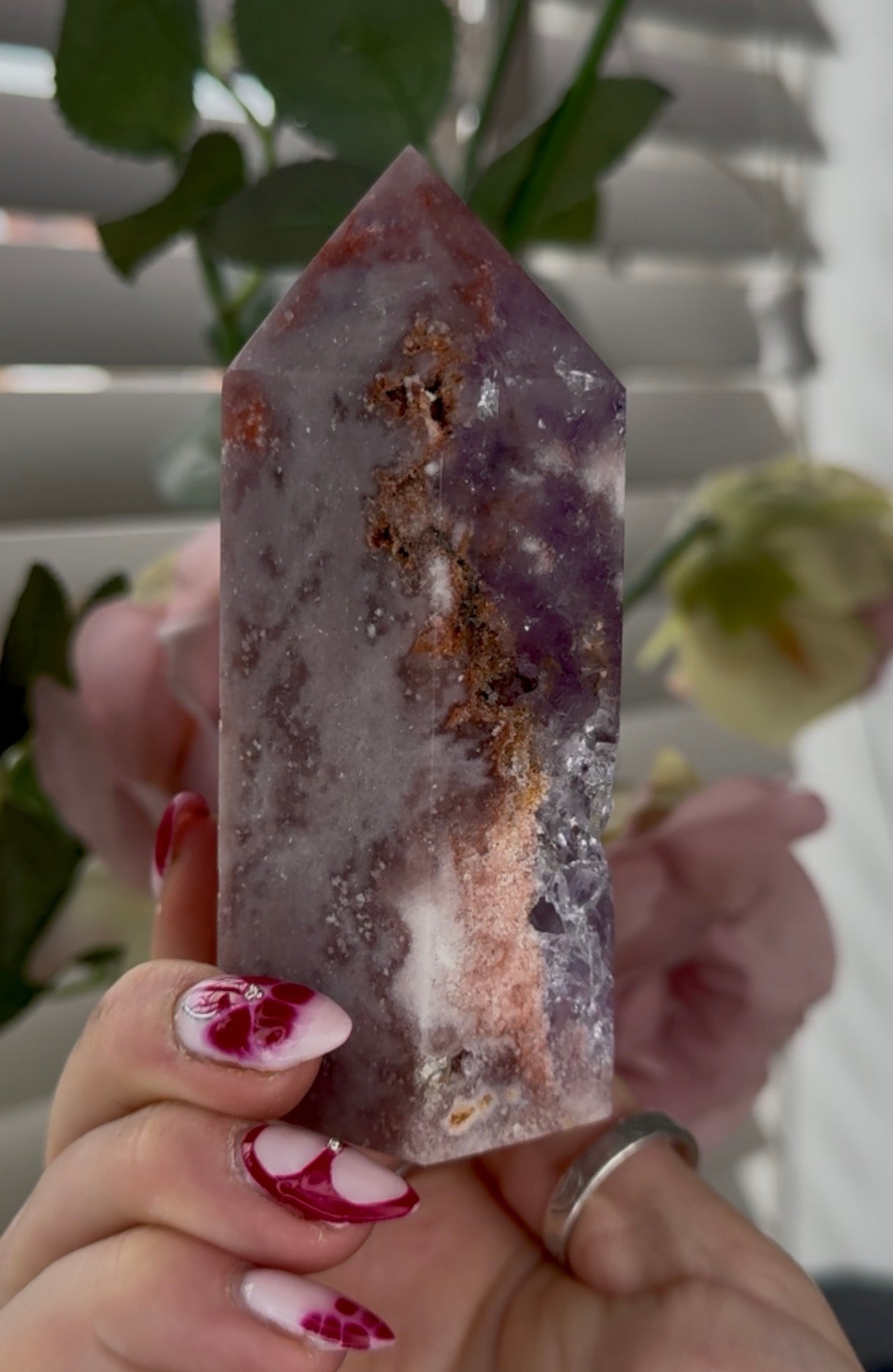 High quality Pink amethyst tower in purple & lilac tones 10.5(h) 5cm(w)