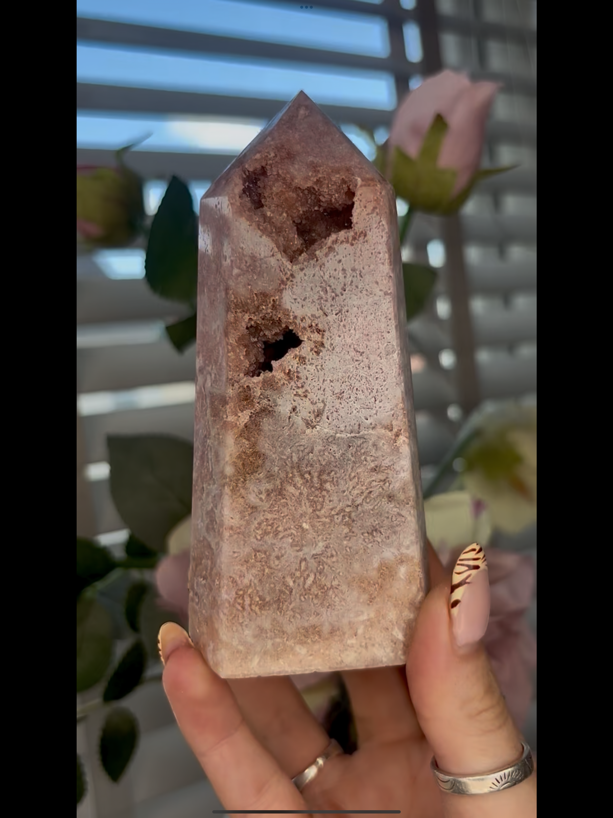 Beautiful, Pink amethyst tower 12.3cm(h)5.6cm (w) 365g