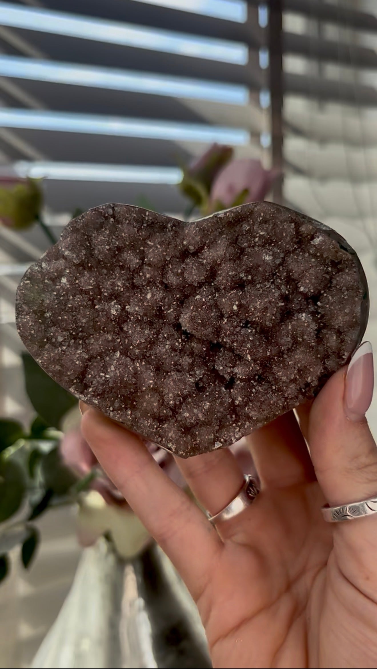 Uruguay amethyst heart - comes with stand