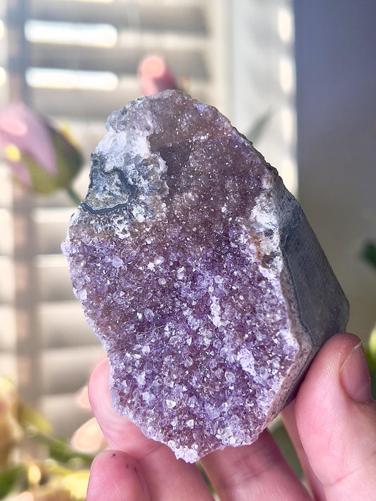 amethyst cutbase pink toned freeform - 220g 7cm(h) 4cm(h)