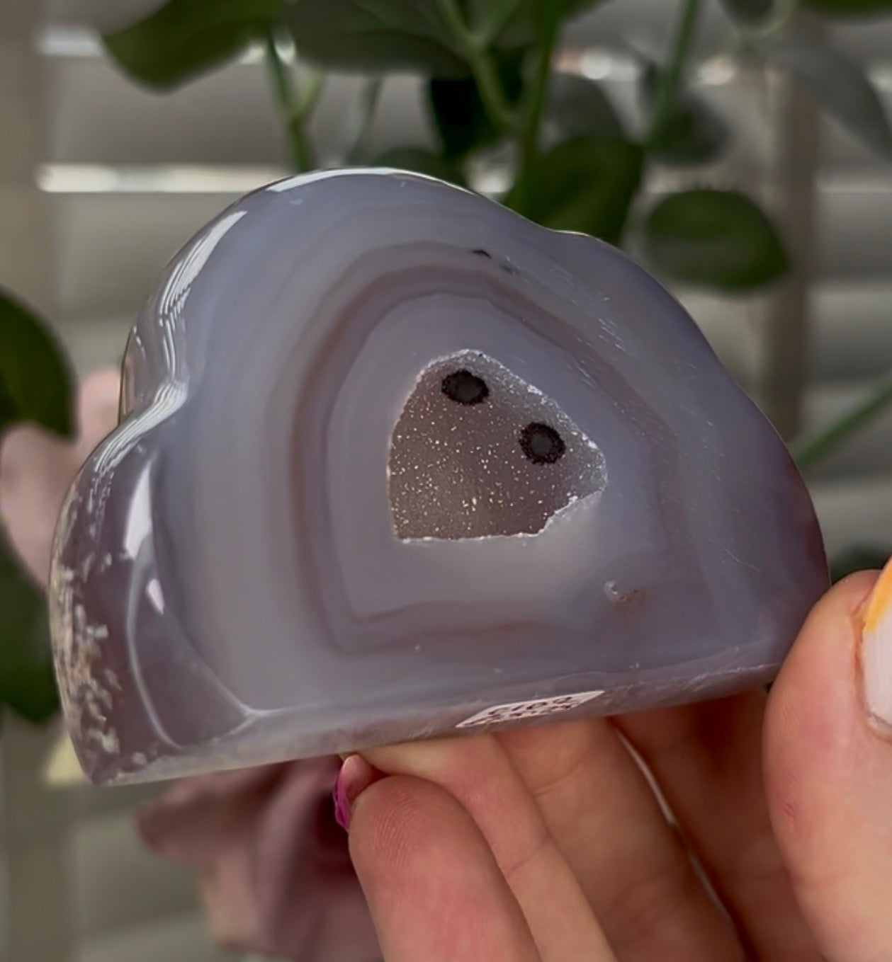 Beautiful, agate cloud with druzy