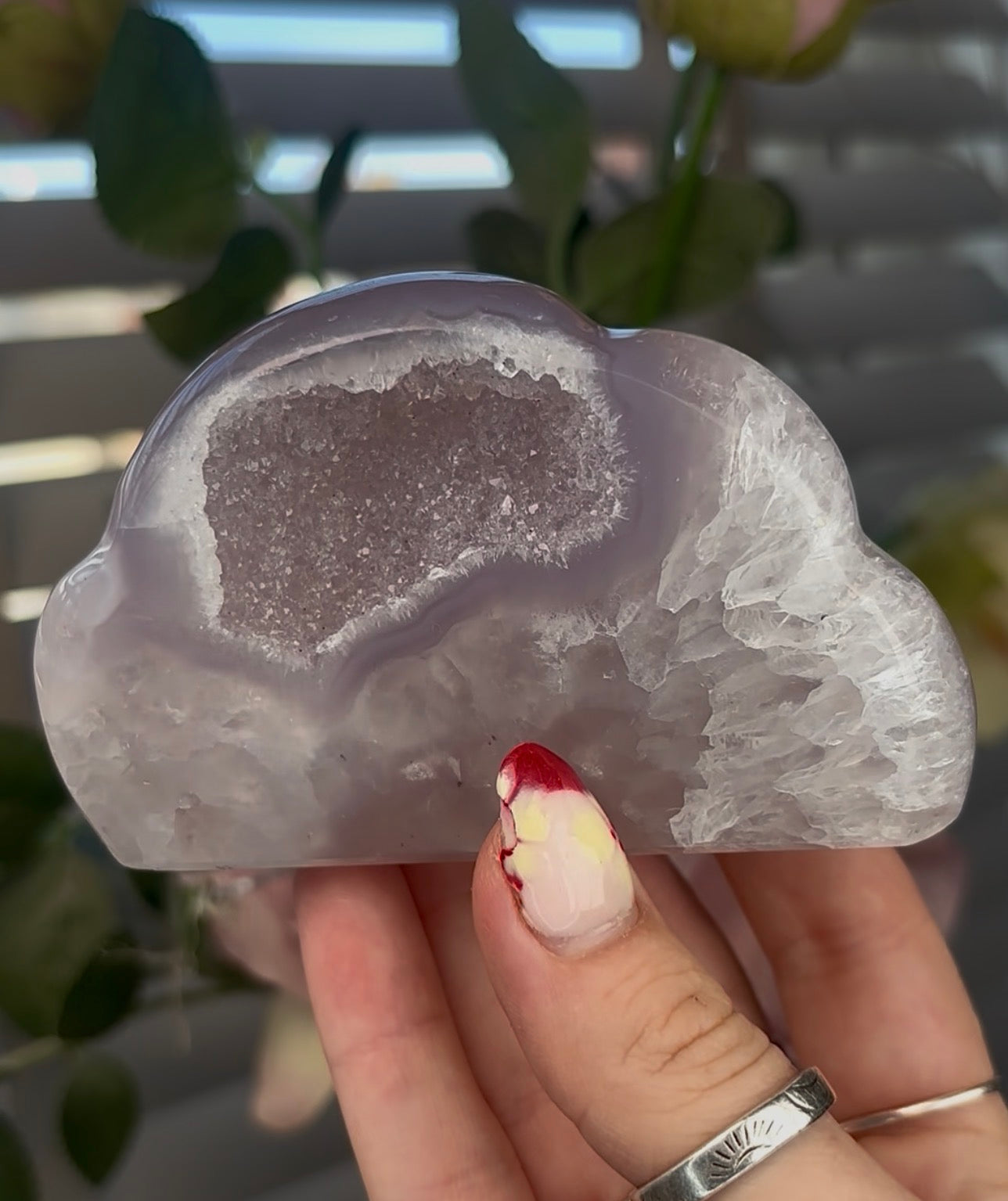 Beautiful, agate cloud with druzy