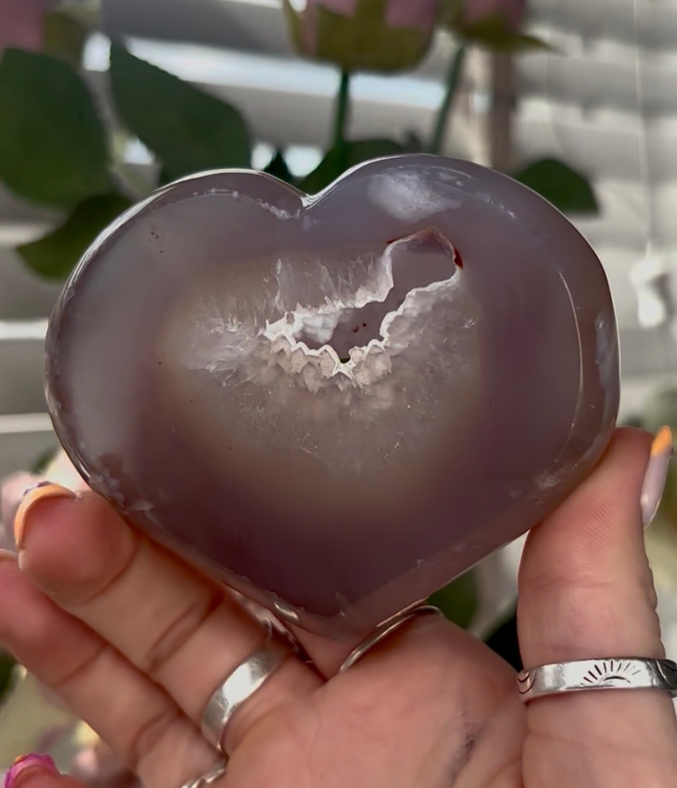 Beautiful, high quality, agate heart with druzy - stand included