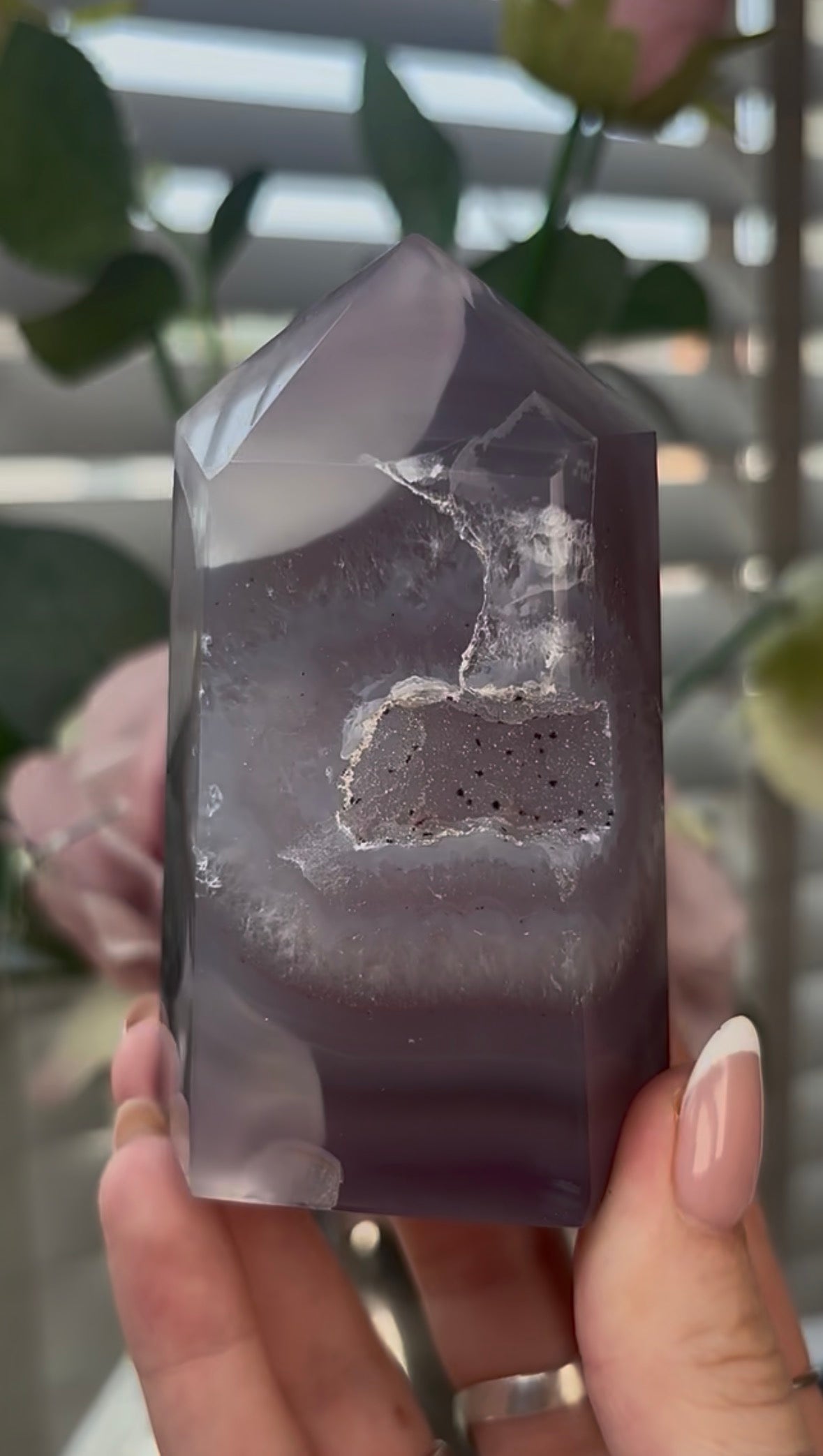 Beautiful, agate tower with druzy