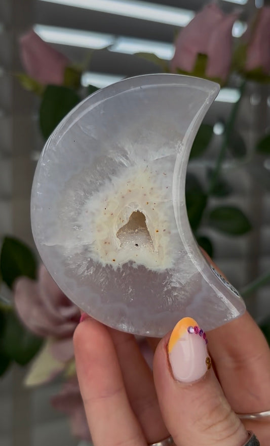 Beautiful, high grade, agate moon with druzy - comes with stand