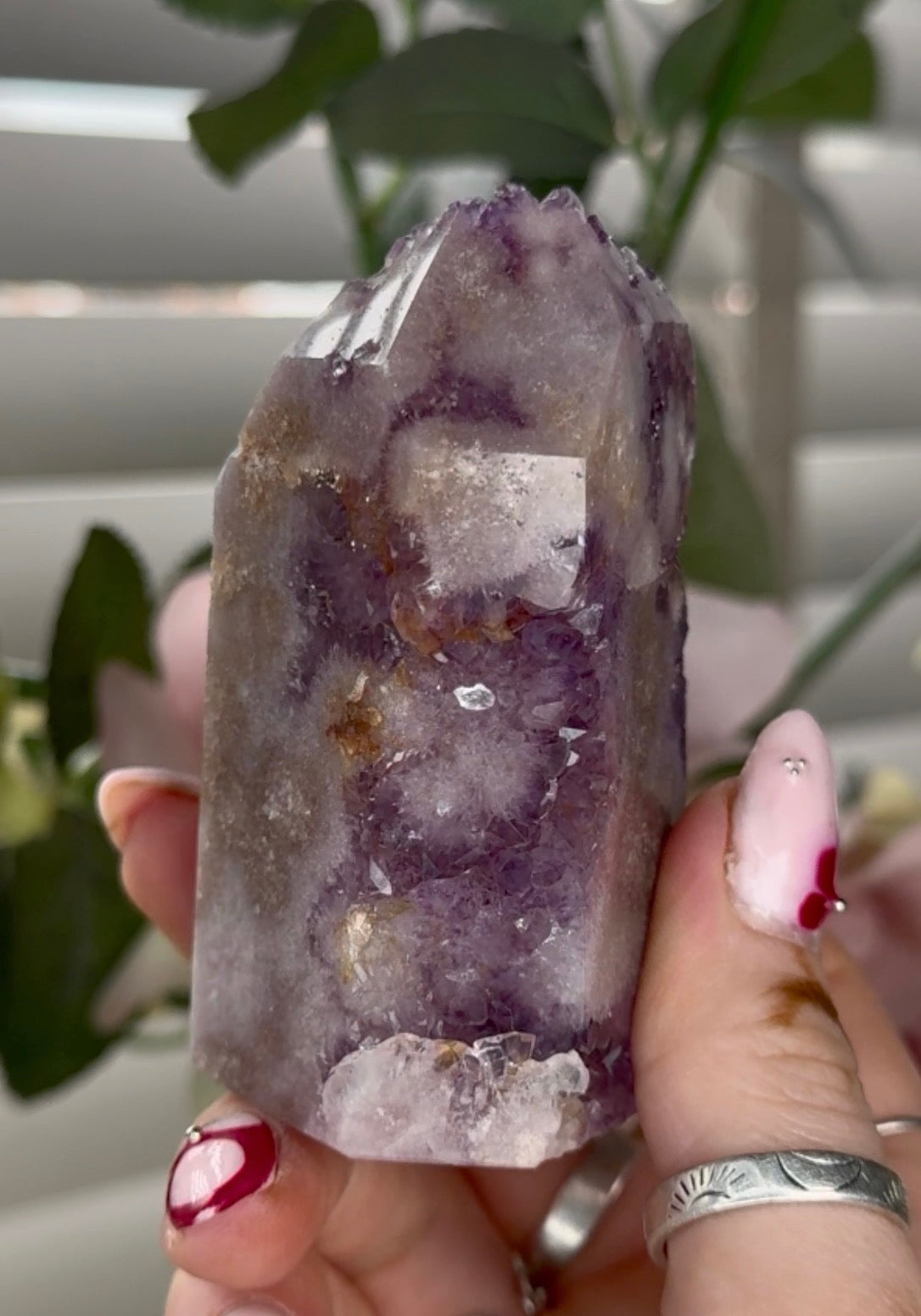 Pink amethyst tower in purple & lilac tones 8cm