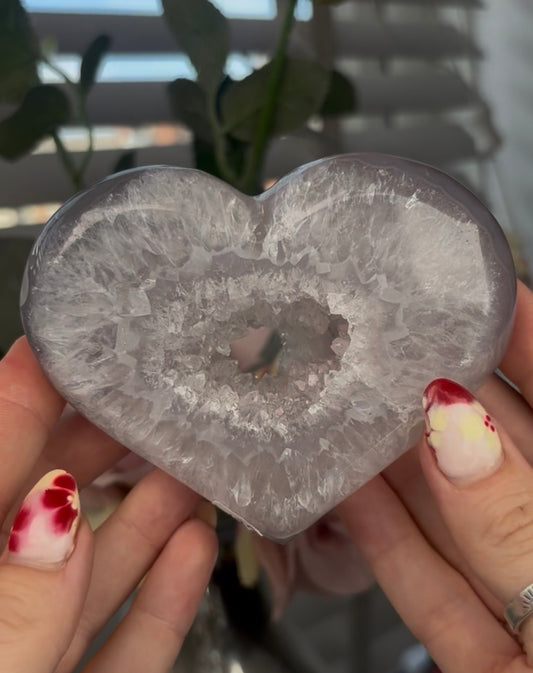 Beautiful, druzy agate heart - stand included