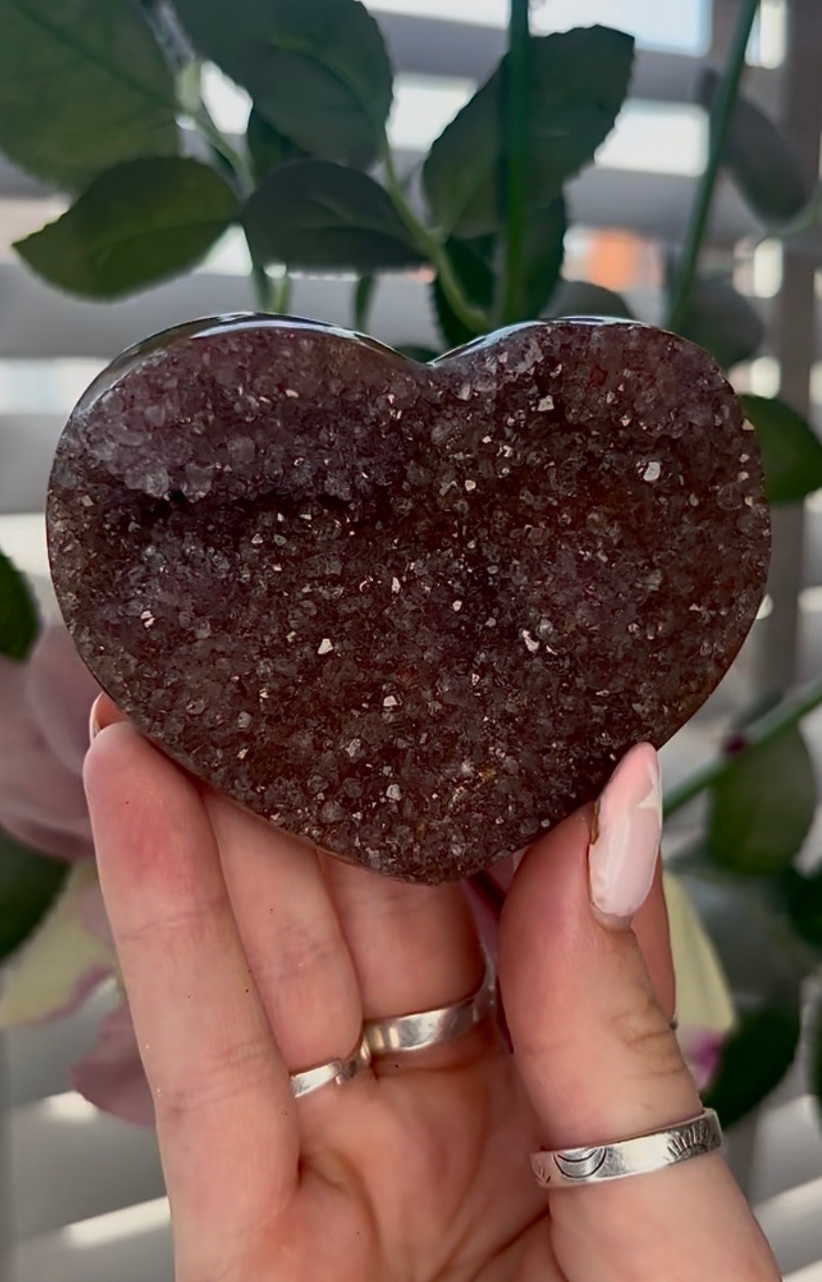 Uruguay, rainbow amethyst heart - comes with stand in purple berry tones