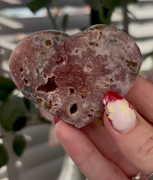 pink amethyst heart - comes with stand 6.5cm