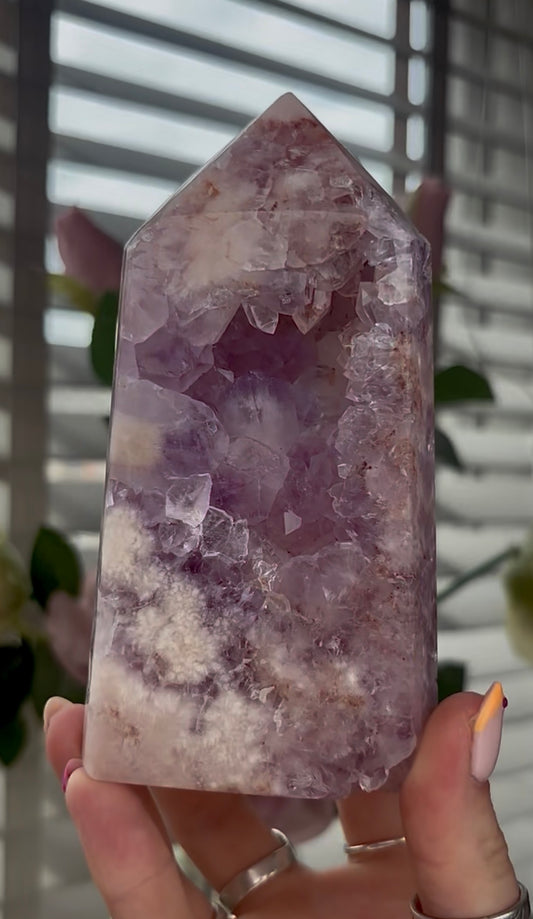 Beautiful, large, high quality, Pink amethyst tower with lilac tone quartz