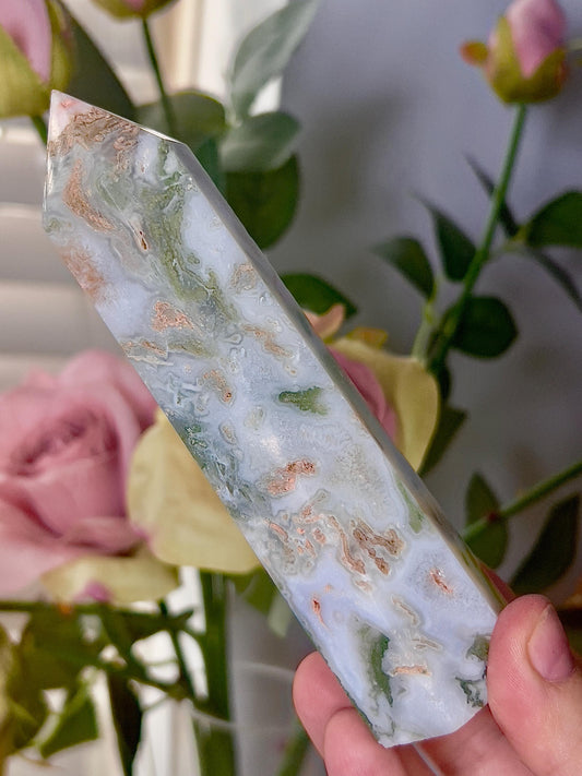 Large, moss agate & quartz tower 255g