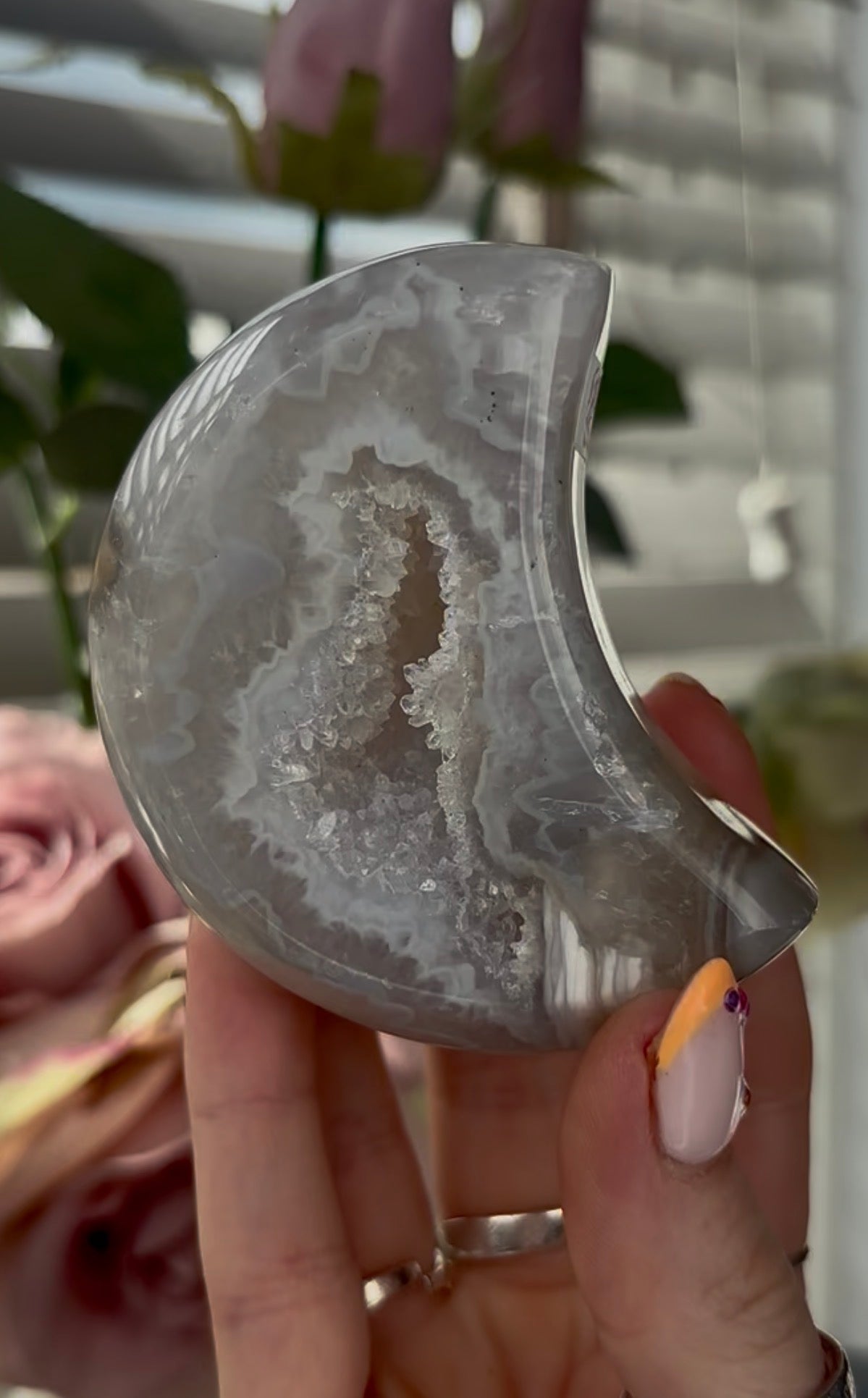 Beautiful, agate moon with druzy - stand included