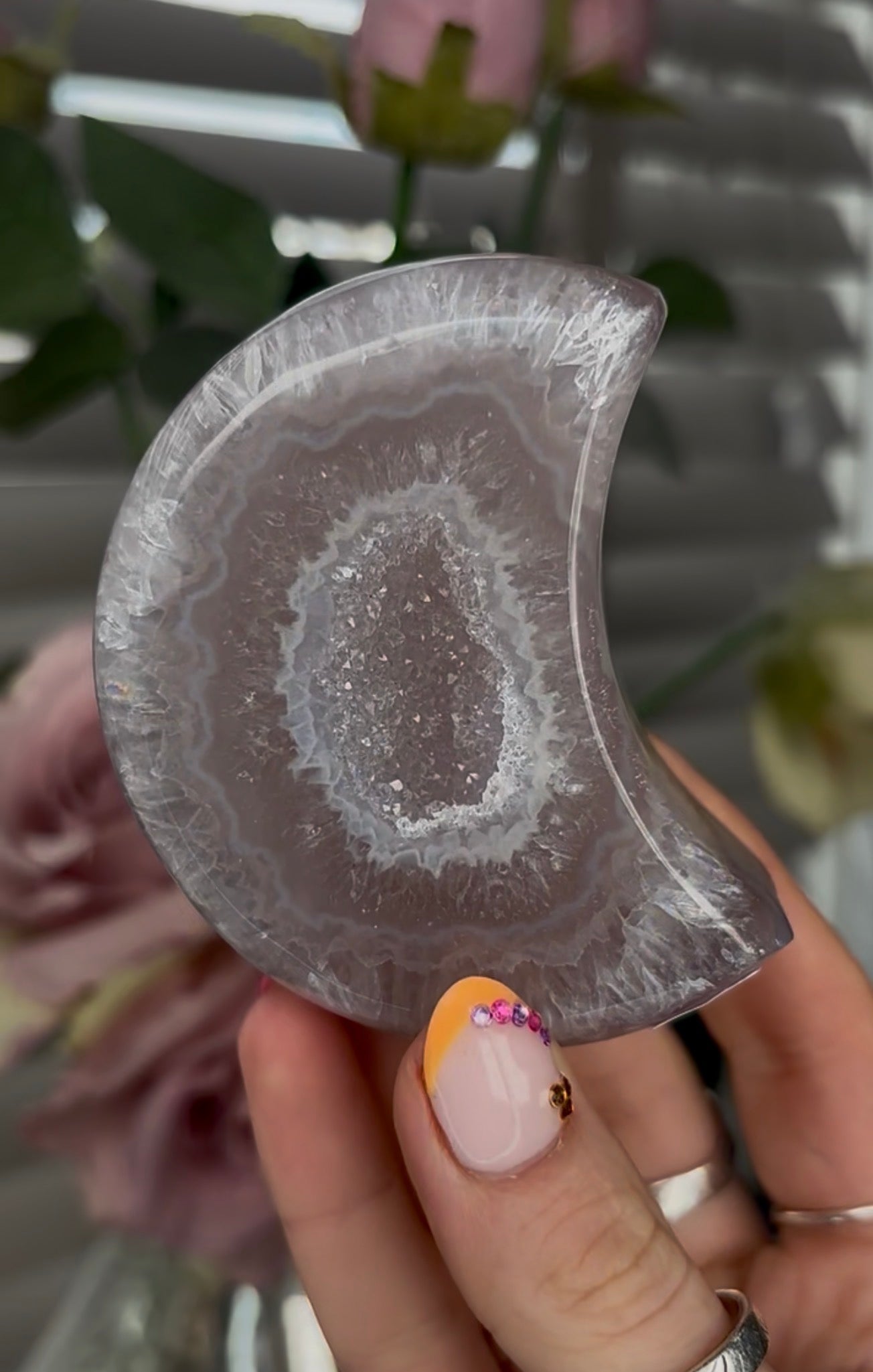 Beautiful, agate moon with druzy - stand included
