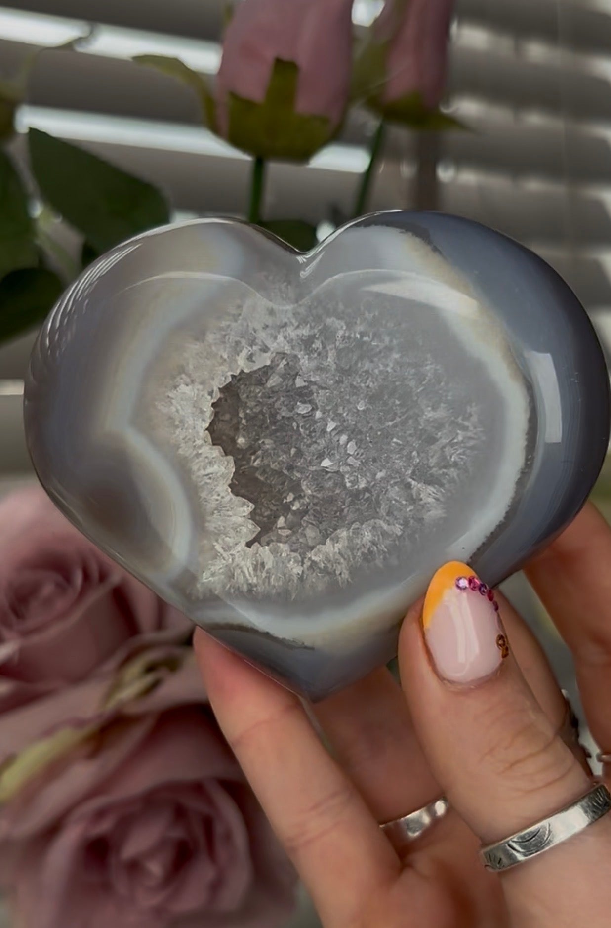 Beautiful, high grade, agate heart with druzy - comes with stand