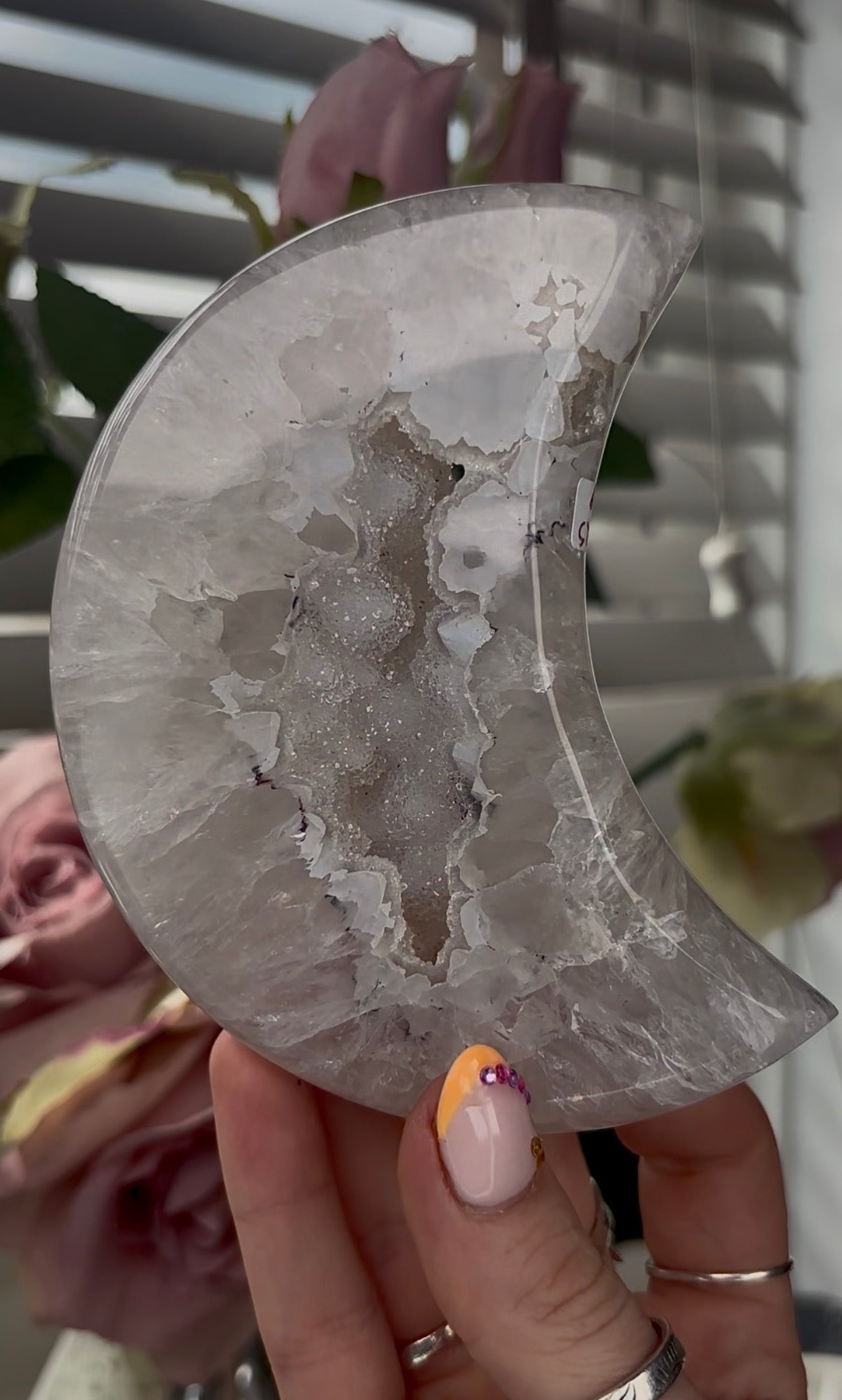 Beautiful, agate moon with druzy - stand included