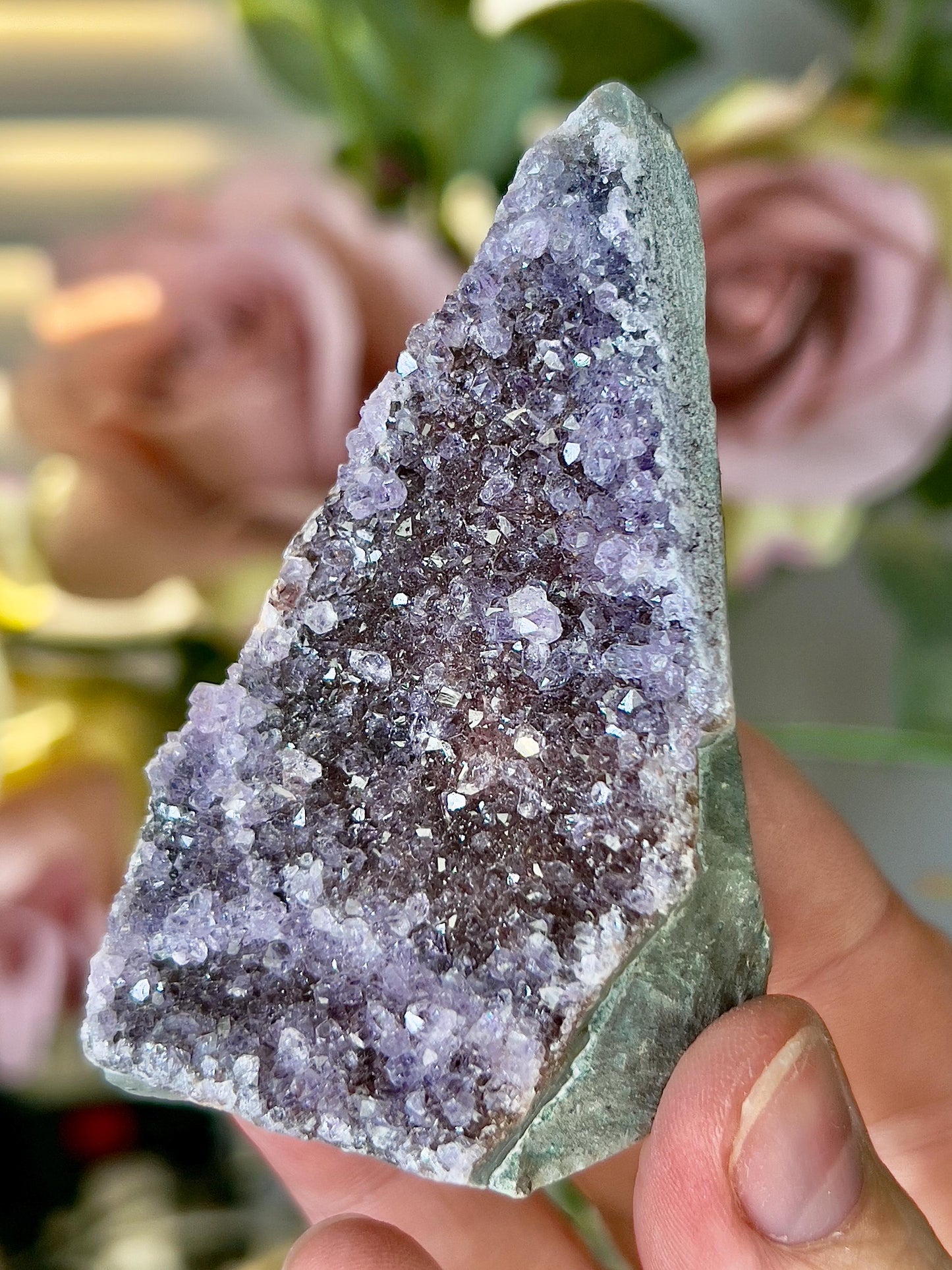 amethyst cutbase freeform - 90g 7cm(h) 5cm(w)