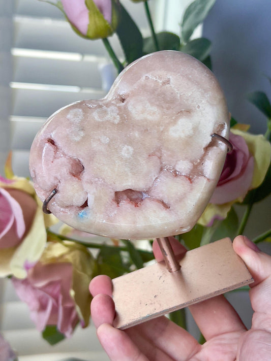 Pink amethyst heart with stand which has scratches (discount added) can easily be repainted