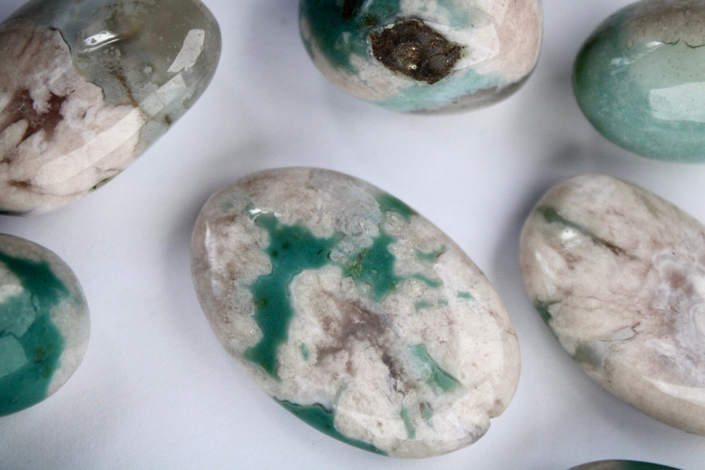 High quality Green flower agate tumble stone