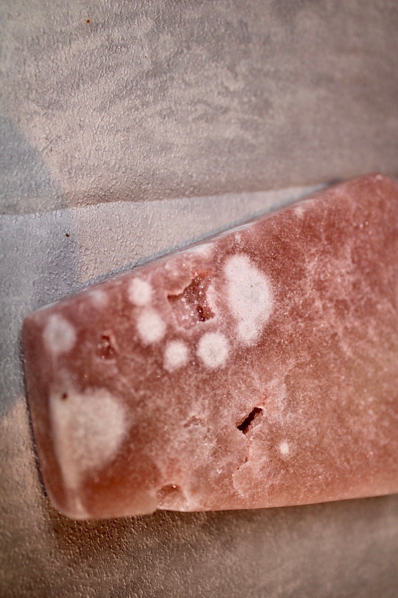 Freestanding, peach toned, high quality, pink amethyst, coffin carving 295g 12.5cm(H) 8cm(W)