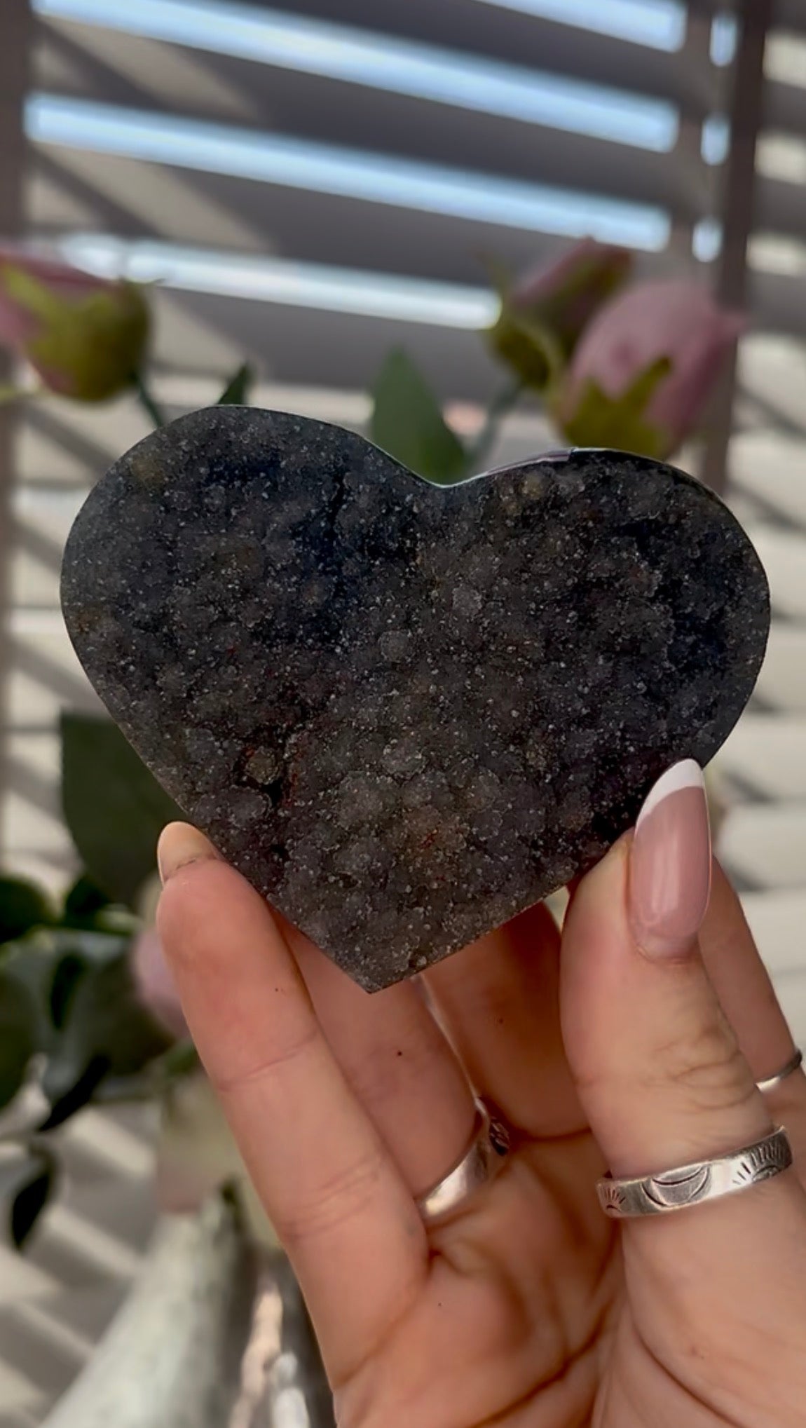 Uruguay, rainbow amethyst heart in black tone - comes with stand