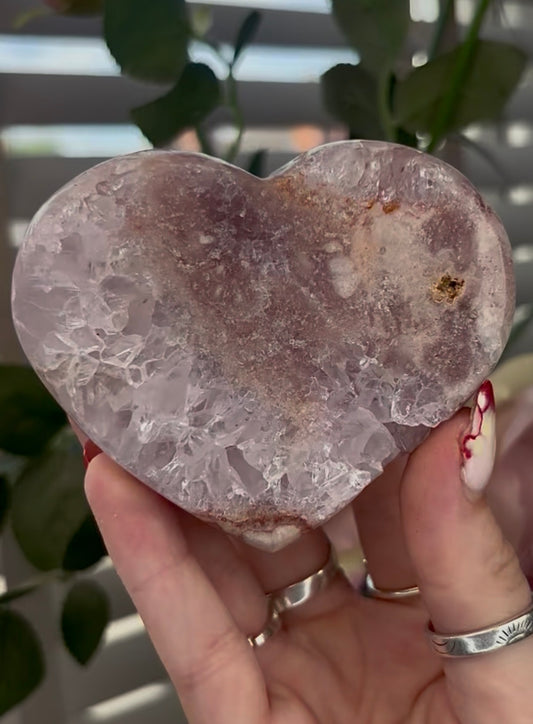 Quartz pink amethyst heart - comes with stand (8.5cm)