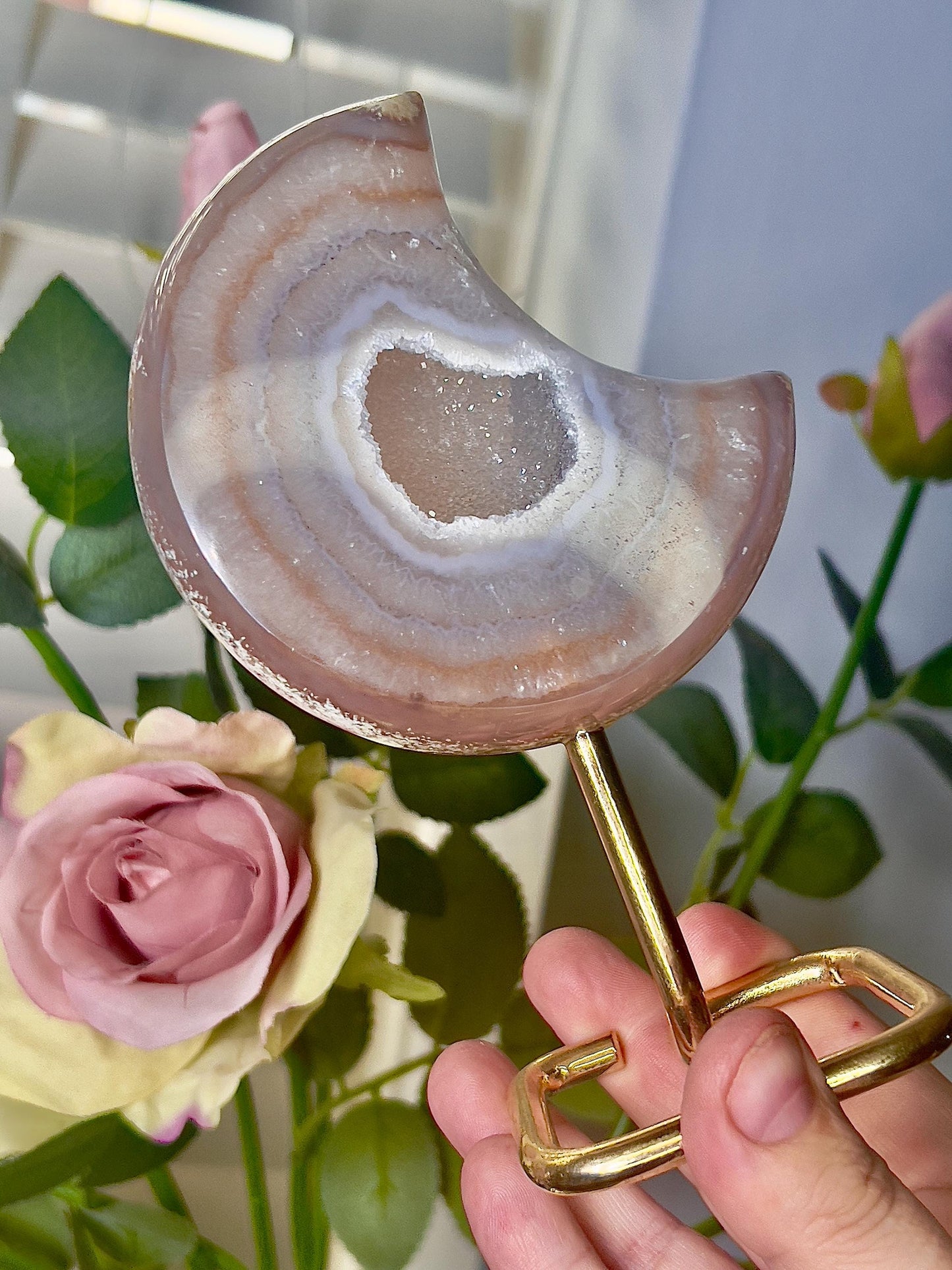 Beautiful, agate moon on stand 440g 15cm(h)