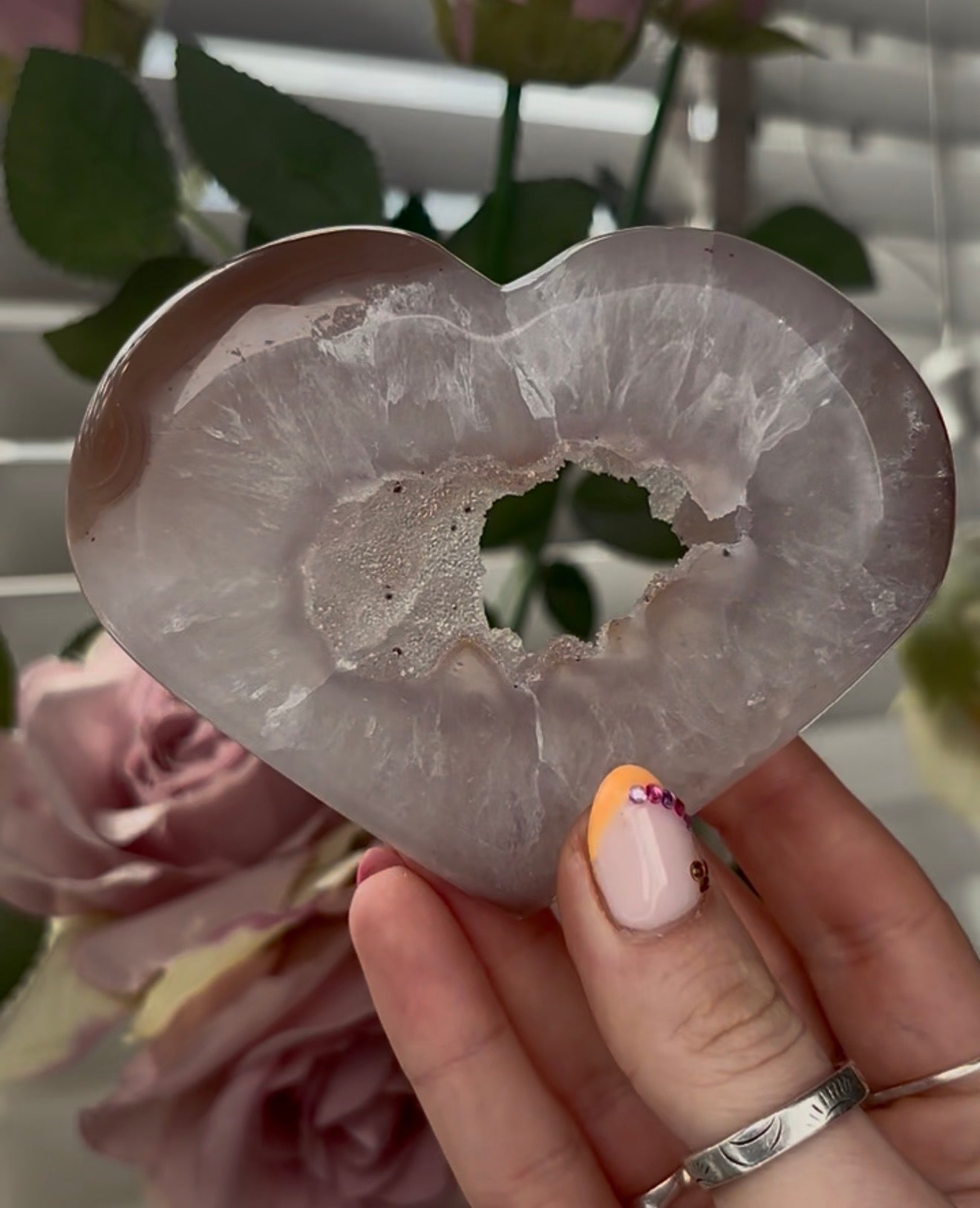 Beautiful, high quality, agate heart with druzy - stand included