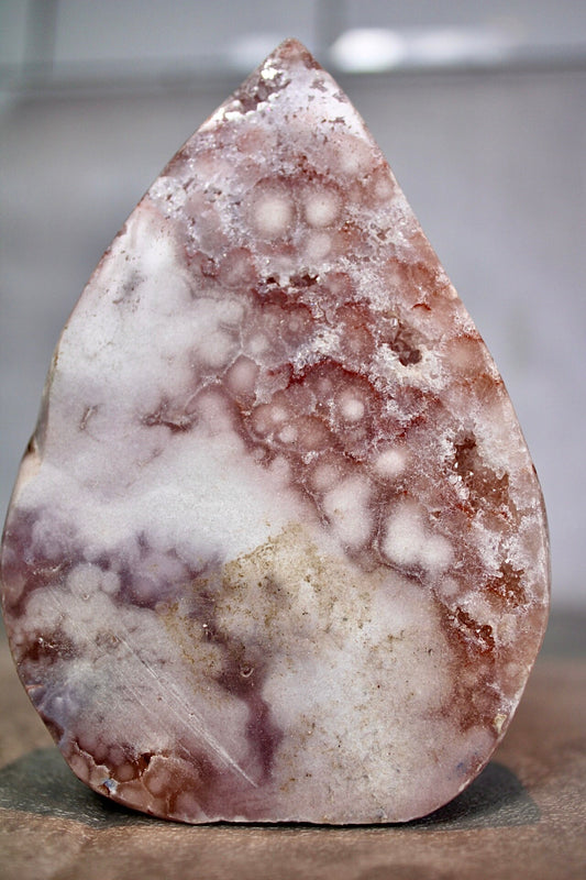 High grade, druzy, pink amethyst flame from Brazil 520g 11.5cm (h) 8cm (w)