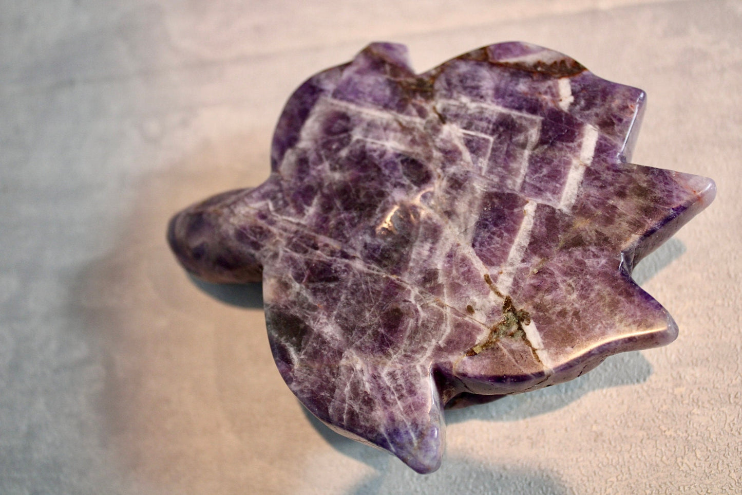 Large, Dream amethyst sea turtle carving 13CM (L) 10CM (L)