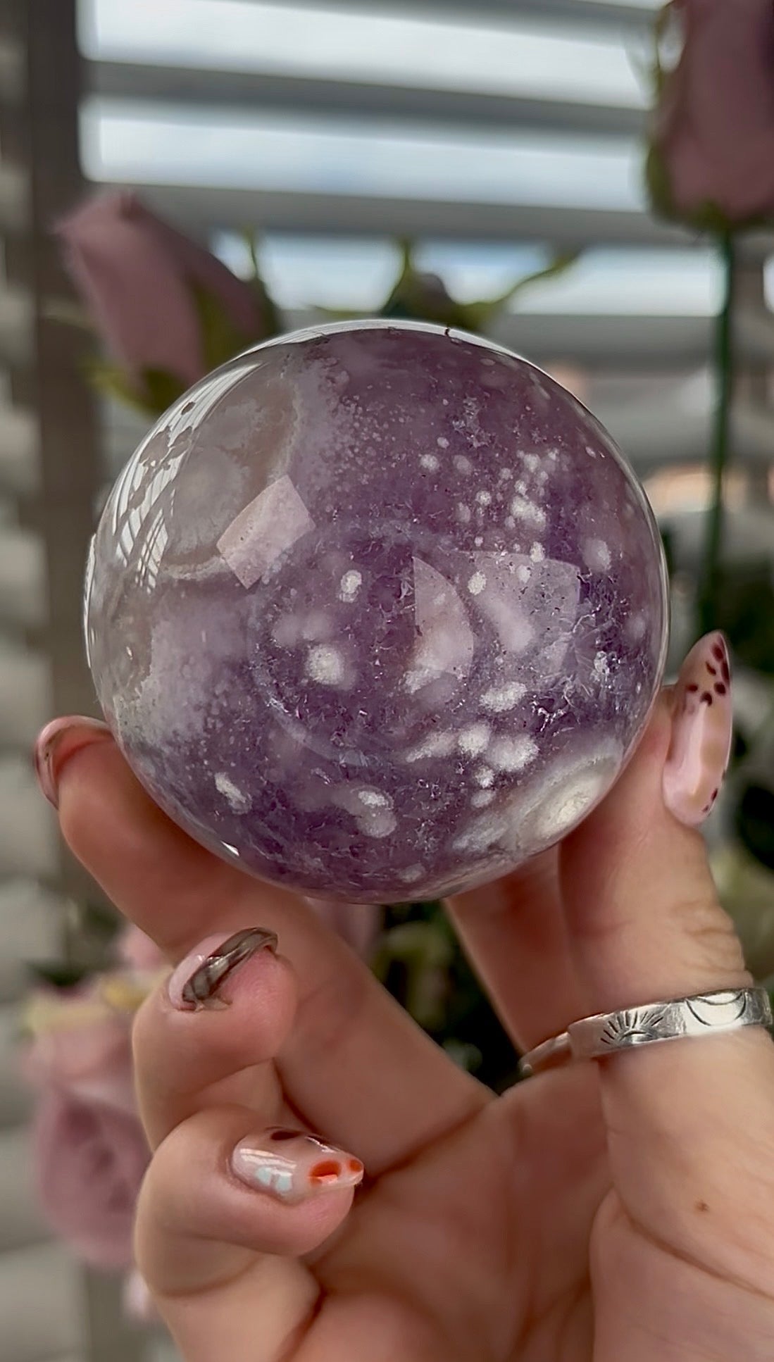 High grade, amethyst Flower agate sphere
