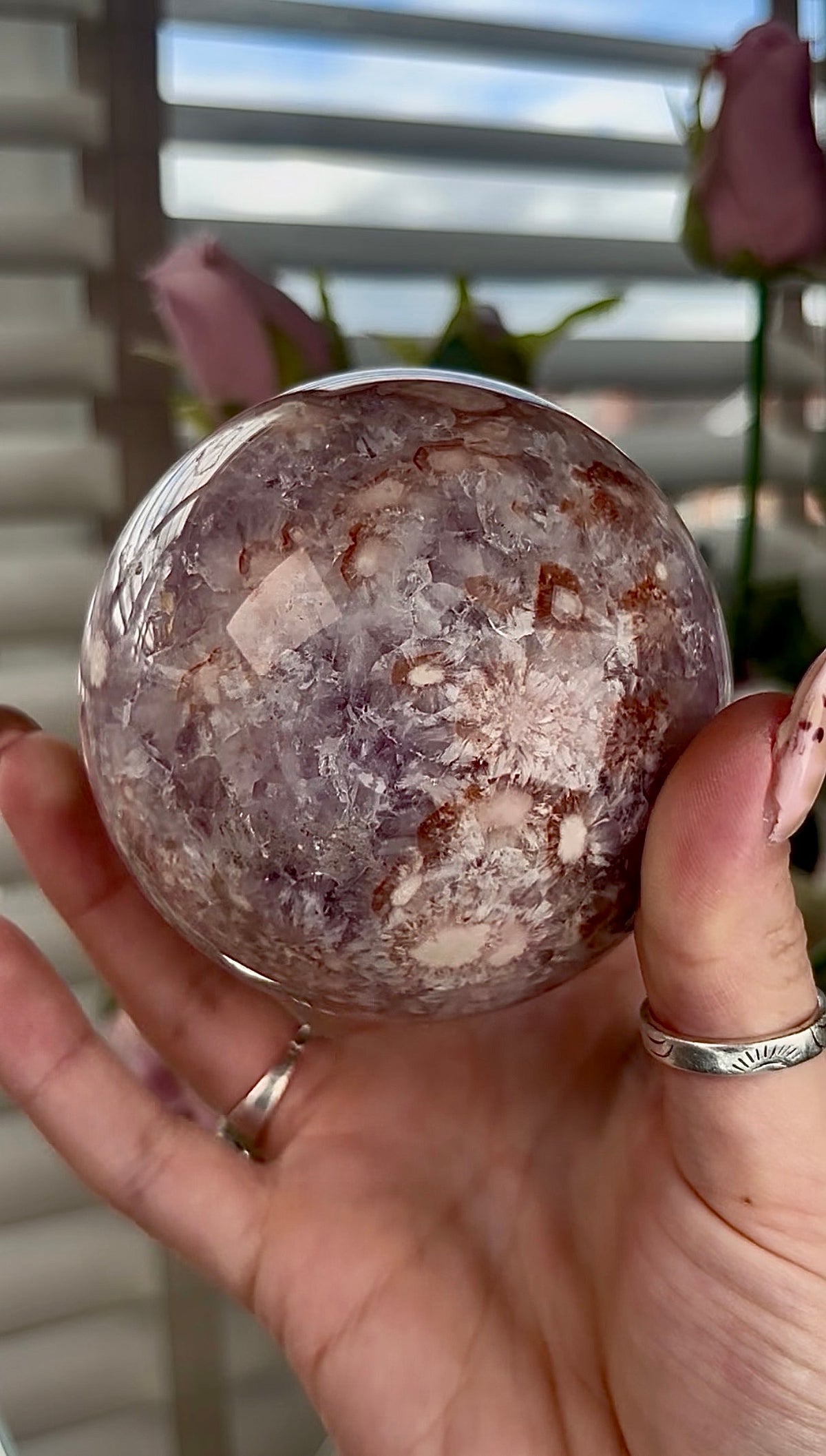 High grade, amethyst Flower agate sphere with high clarity quartz