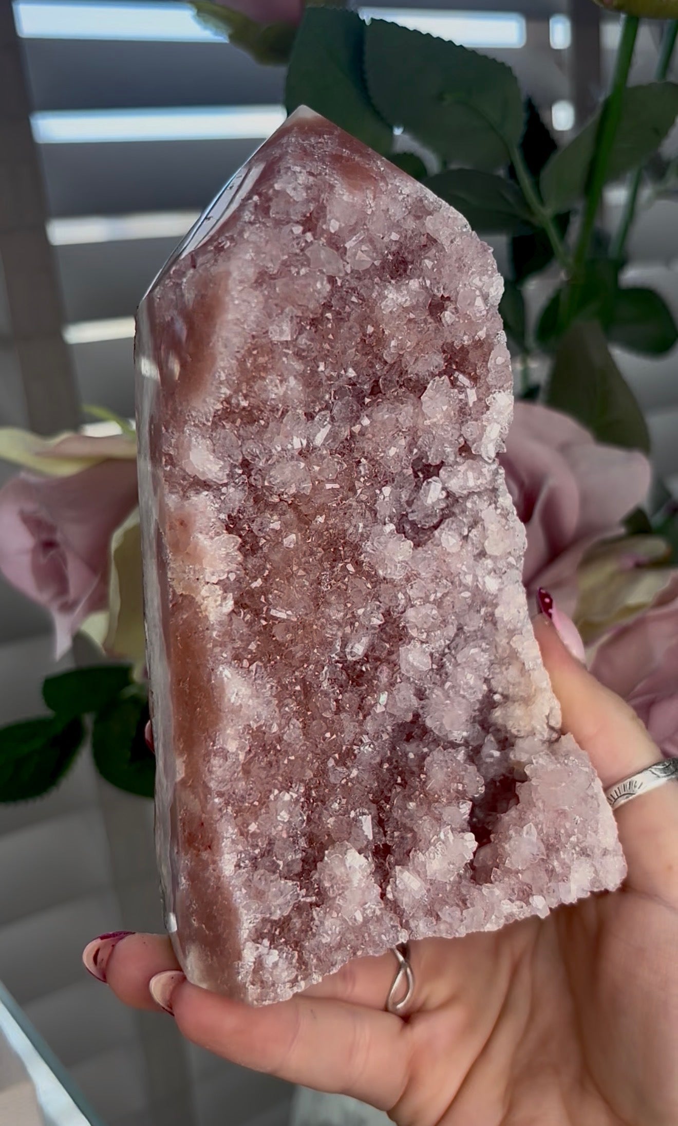 Hq druzy Pink amethyst tower 15cm(h)