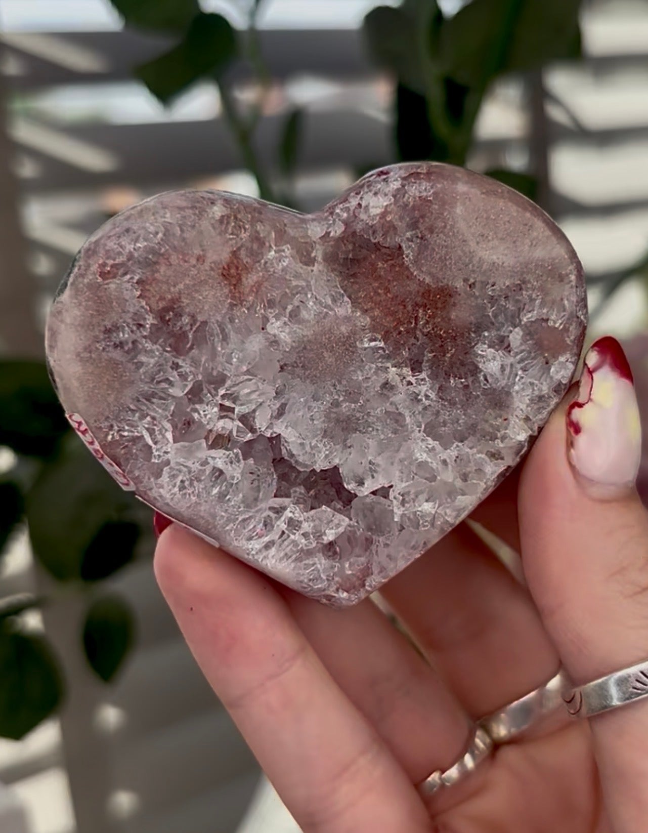 pink amethyst heart - comes with stand 6.6cm