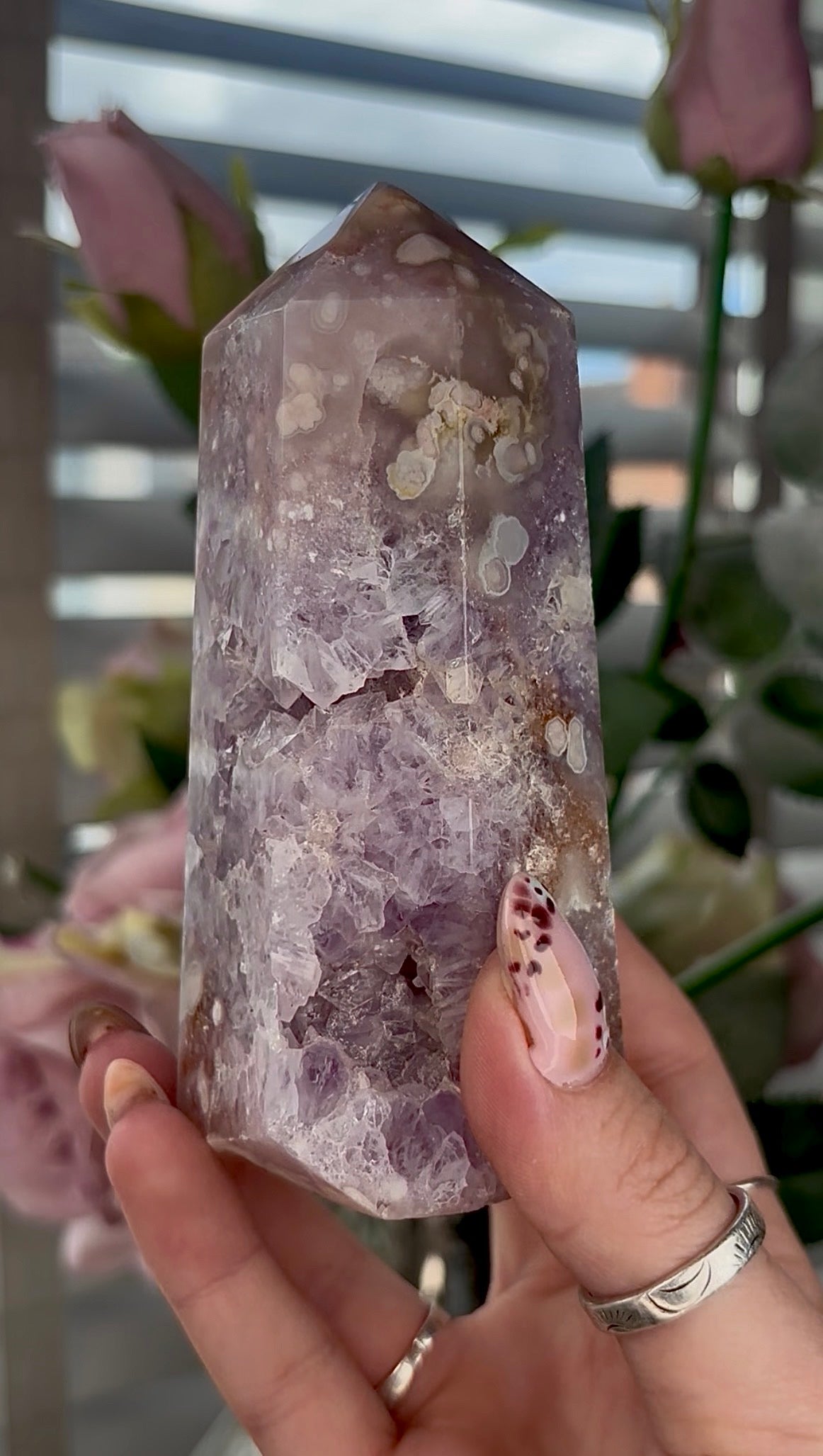 High grade, Amethyst Flower agate tower with quartz