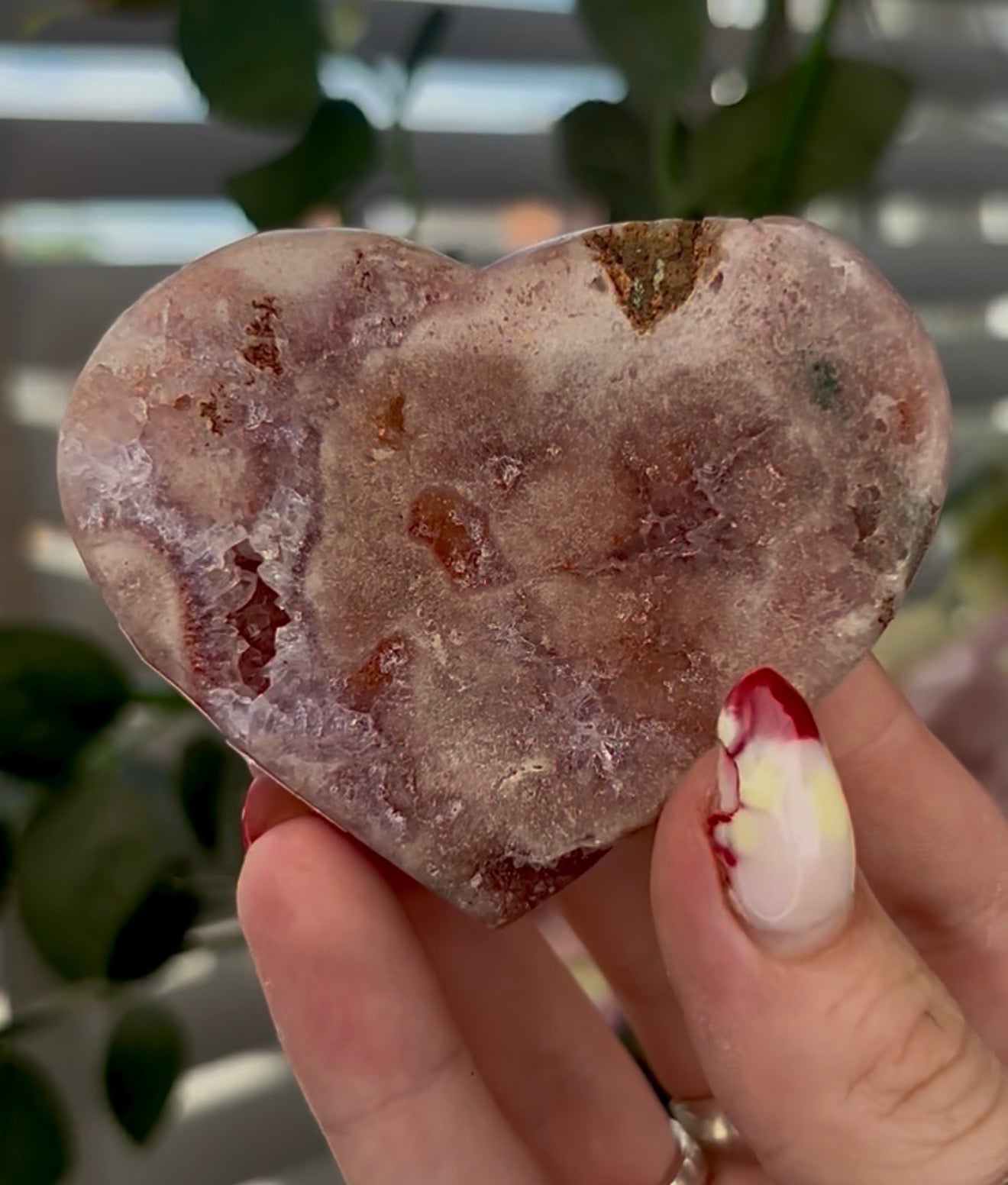 pink amethyst heart - comes with stand (7.5cm)