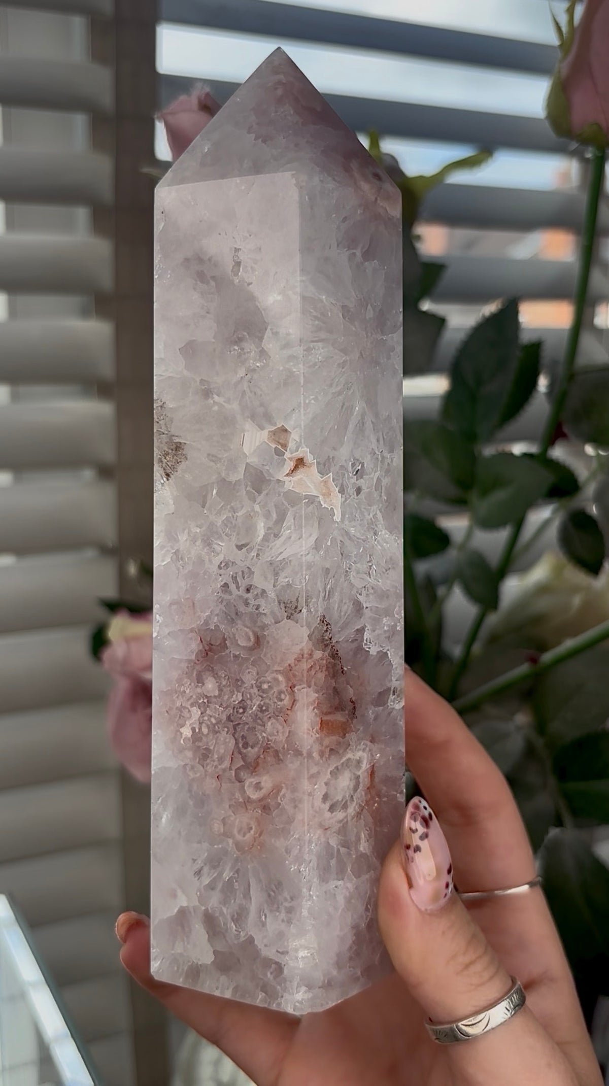 High grade, Pink amethyst Flower agate tower with quartz