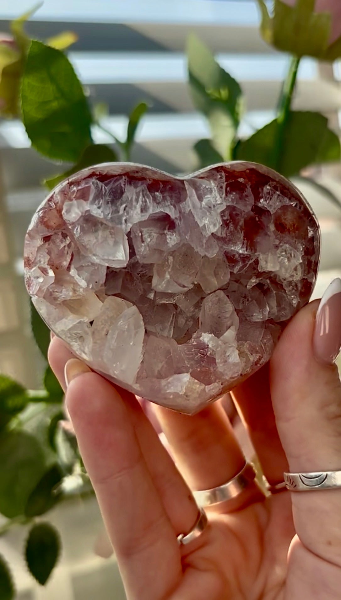 Gorgeous, hq, chunky quartz, pink amethyst heart- comes with stand