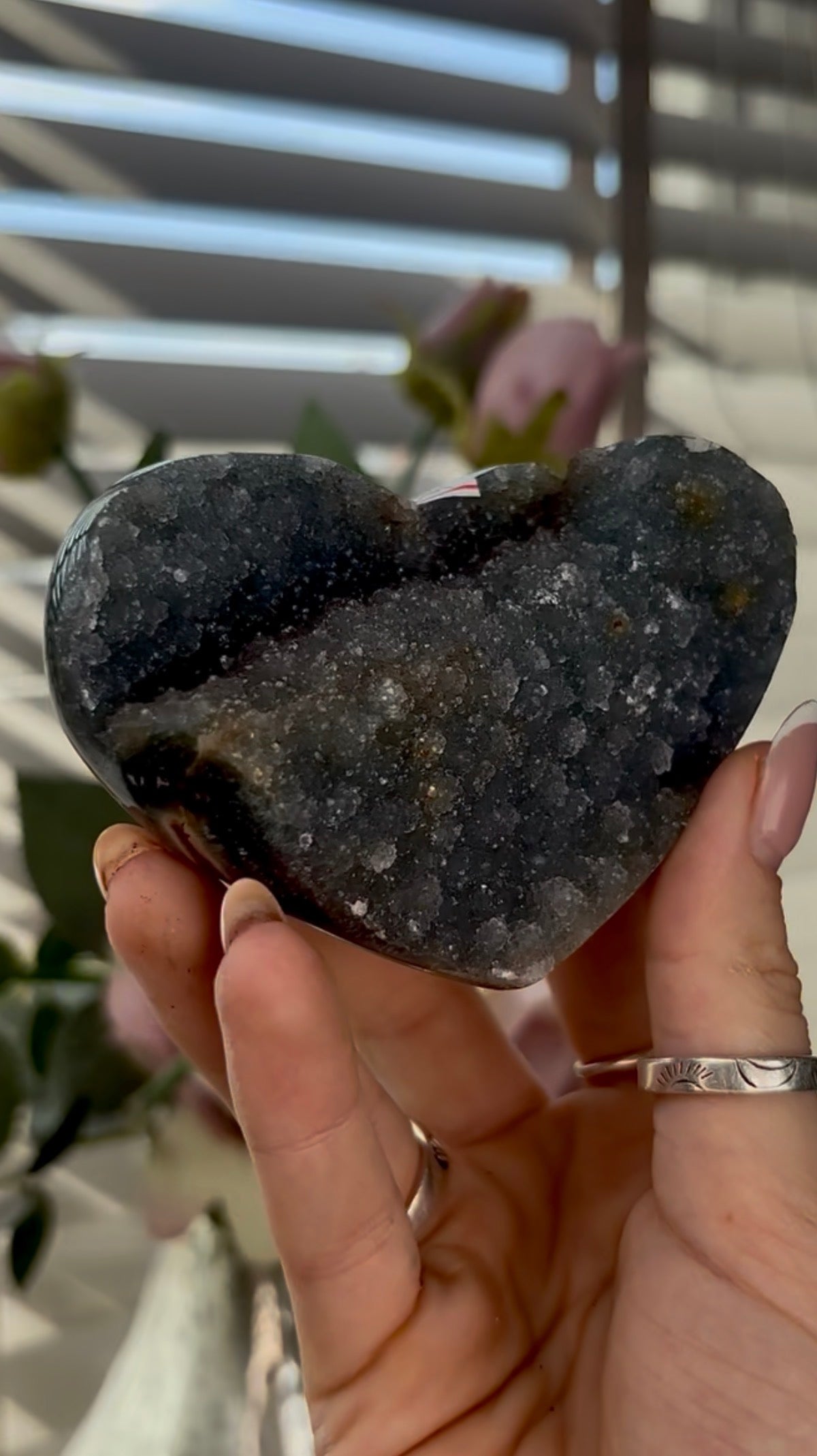 Uruguay amethyst heart - comes with stand