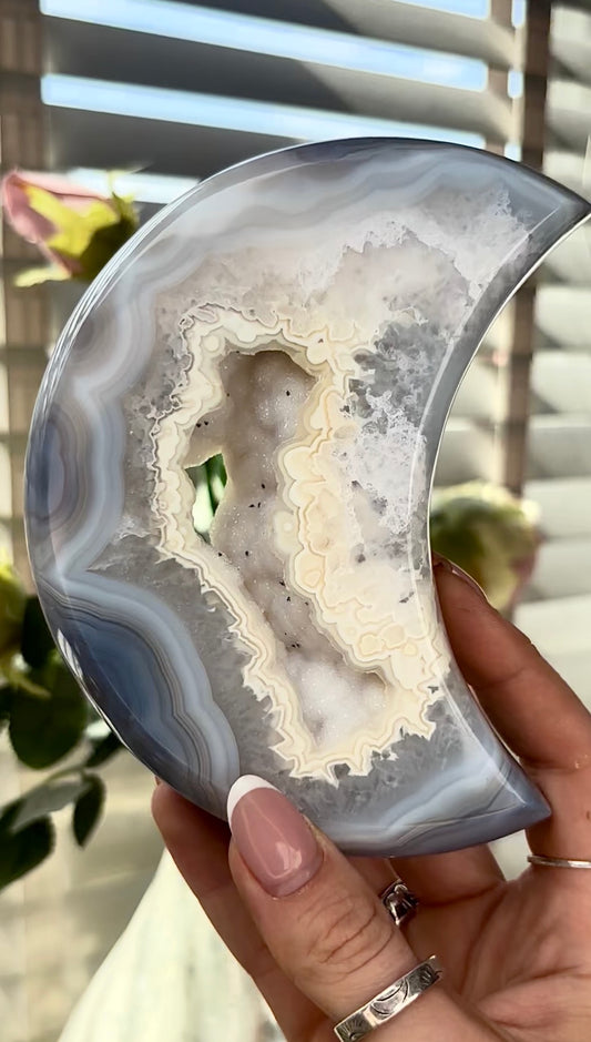 Beautiful, high grade, agate moon with druzy - comes with stand