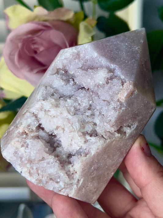 pink amethyst, Chonky tower 555g